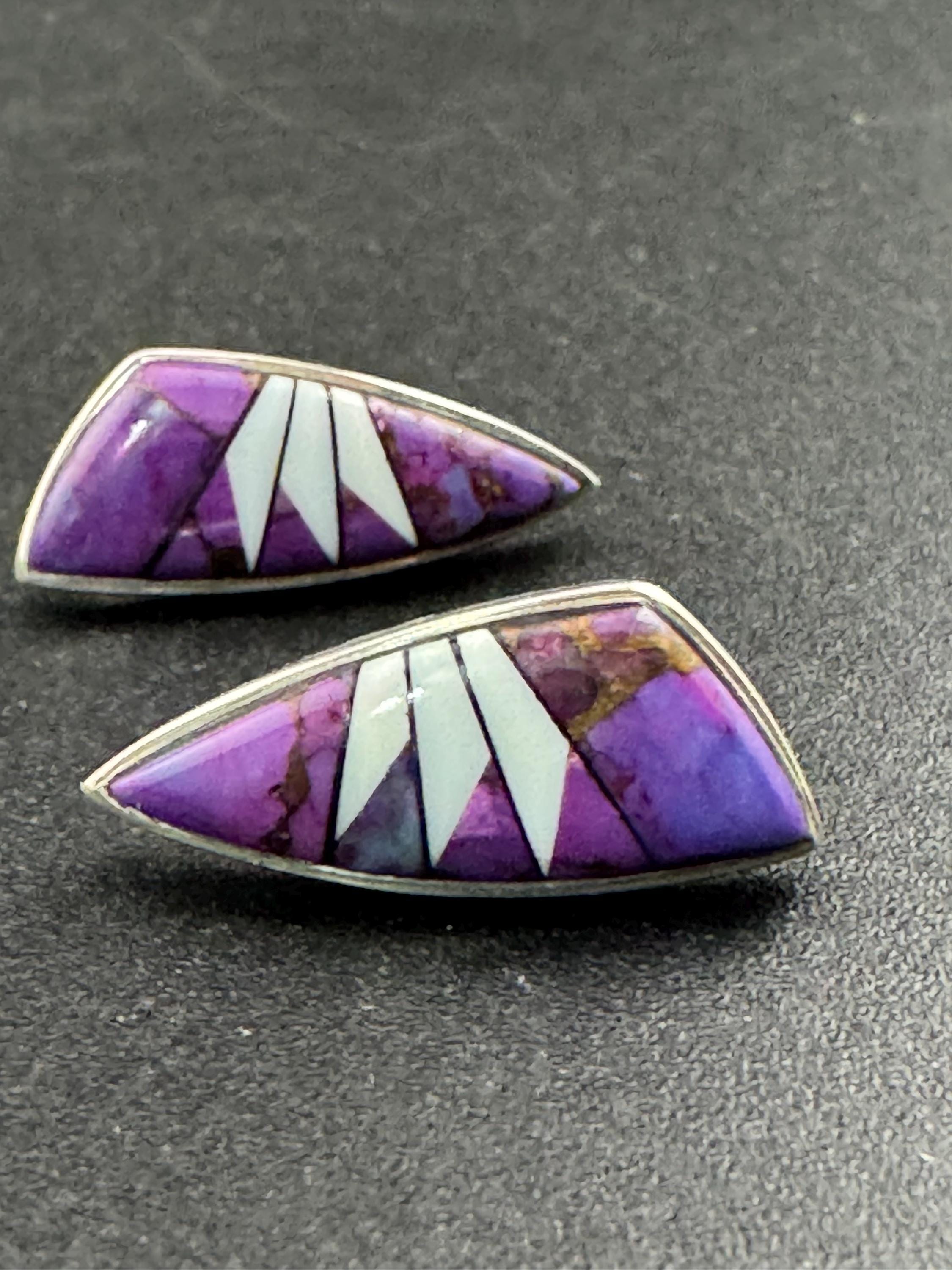 Vintage weighty modernist bright purple genstone triangular pierced stud earrings 925 sterling silver 4.9 grams