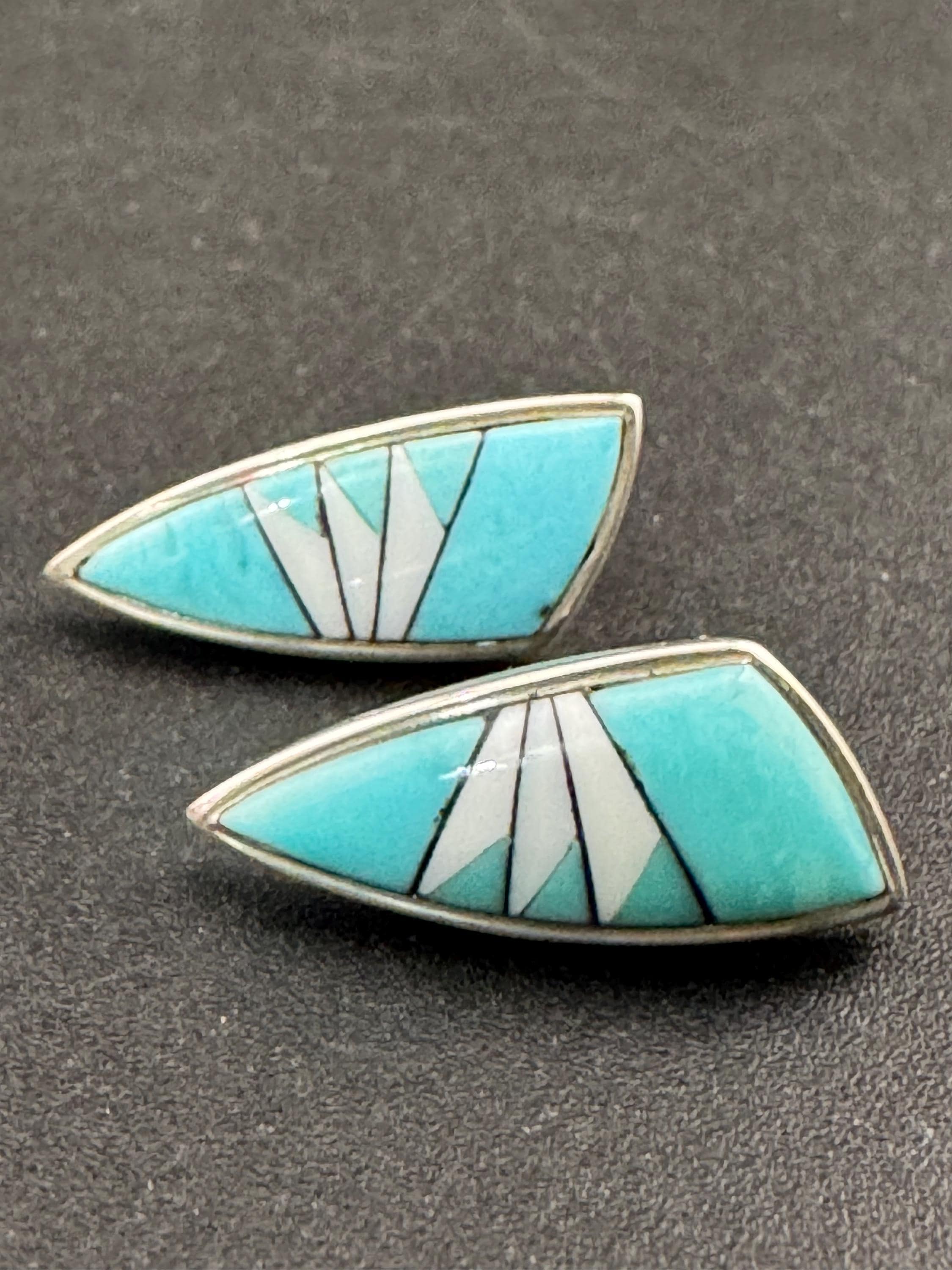 Vintage weighty modernist bright turquoise blue triangular pierced stud earrings 925 sterling silver 4.8 grams