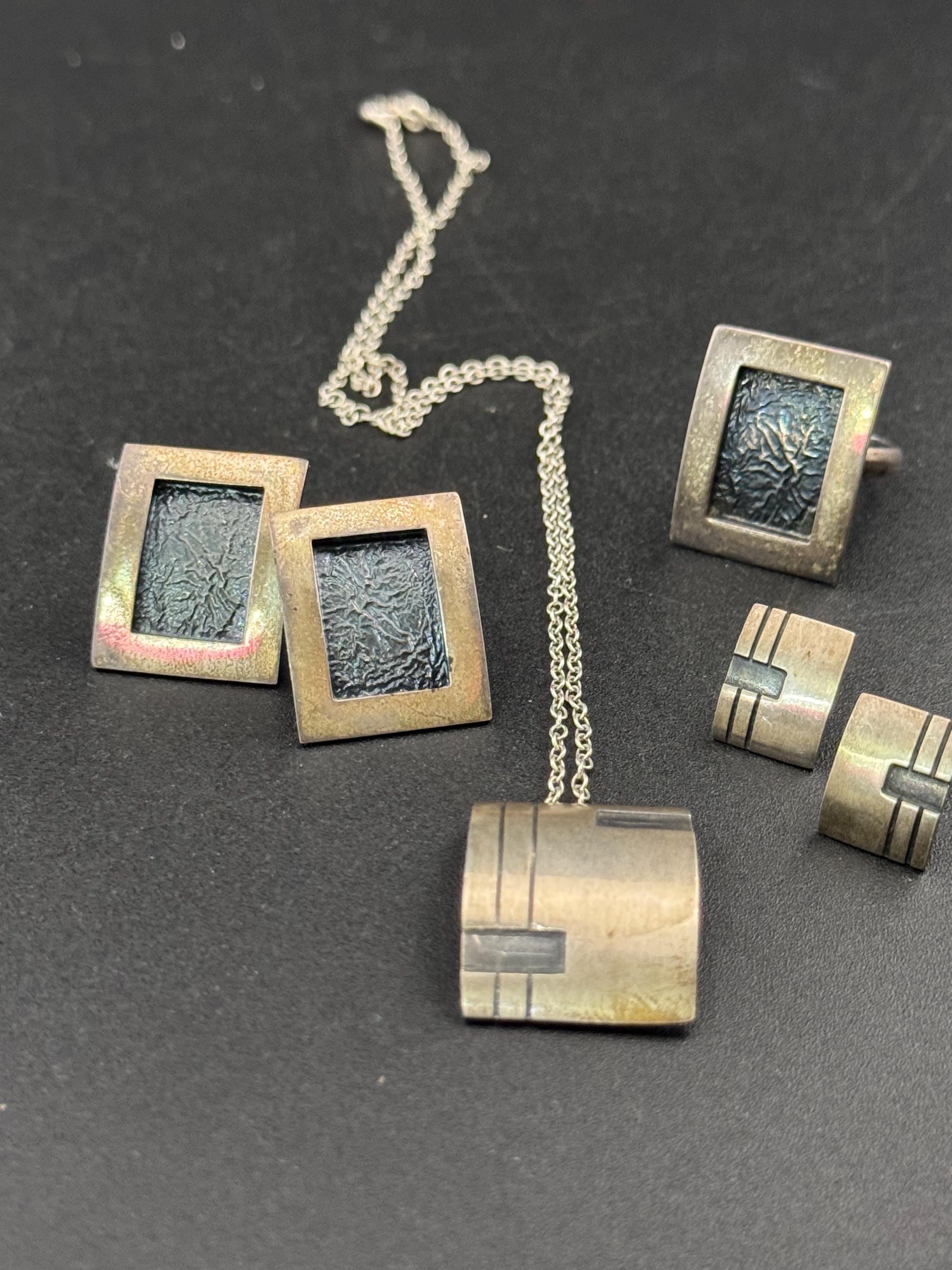 925 modernist sterling silver jewellery set, 2 pairs earrings, pendant necklace and ring size L