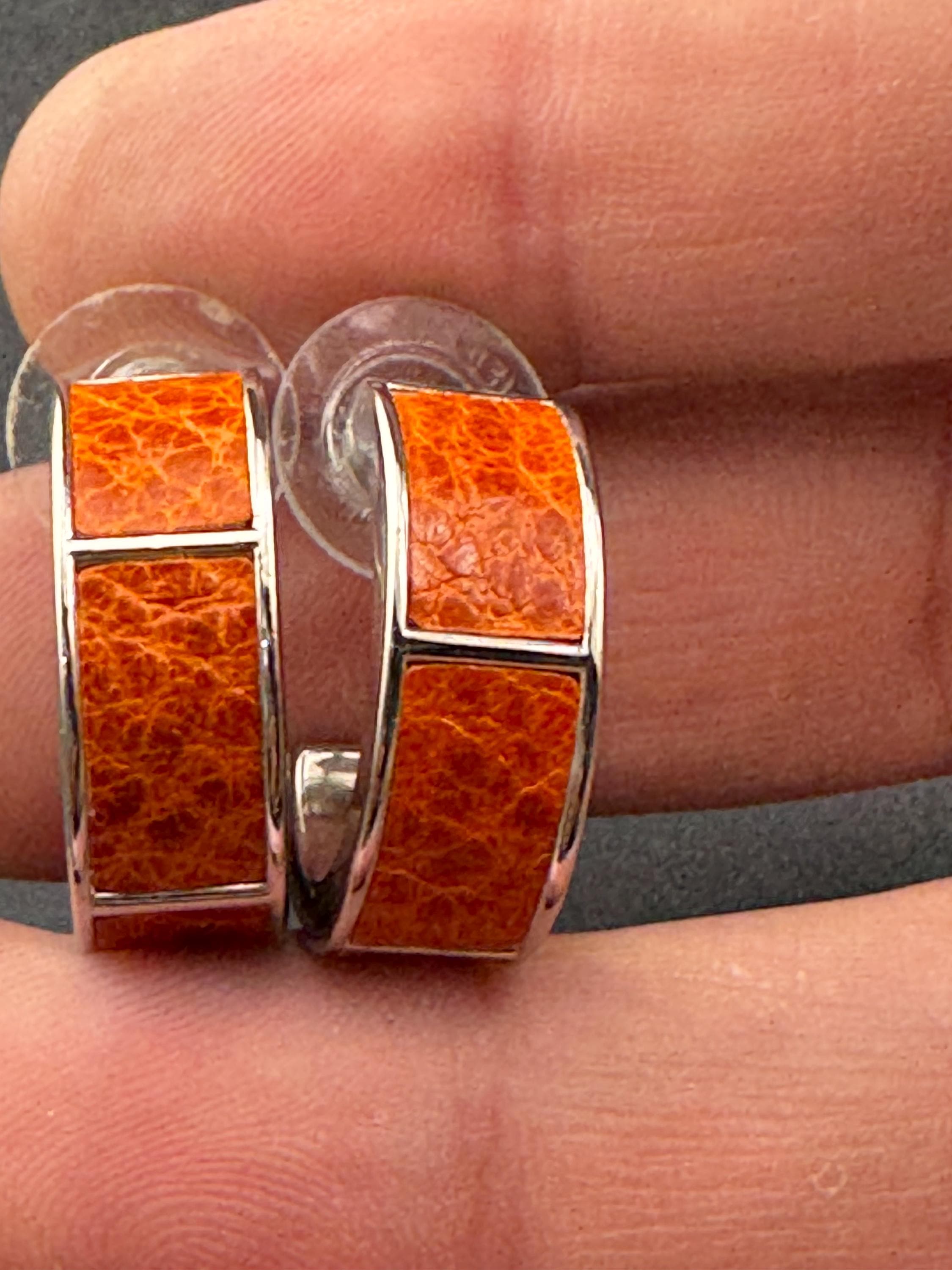 Retro silver tone wide bright orange animal print  hoop pierced earrings