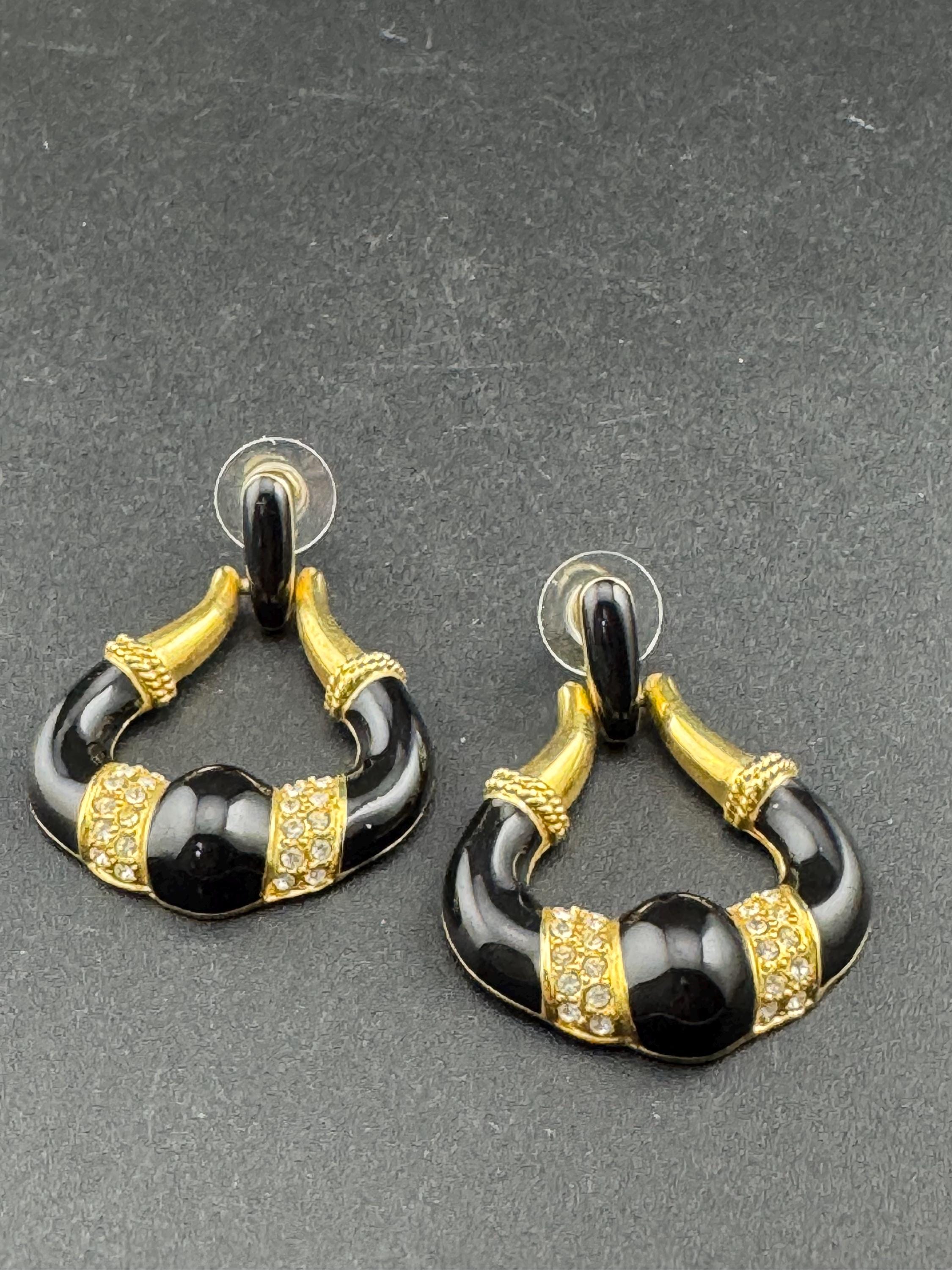 Vintage 1980s Gold tone Black enamel and diamanté pair door knocker dangly drop earrings pierced