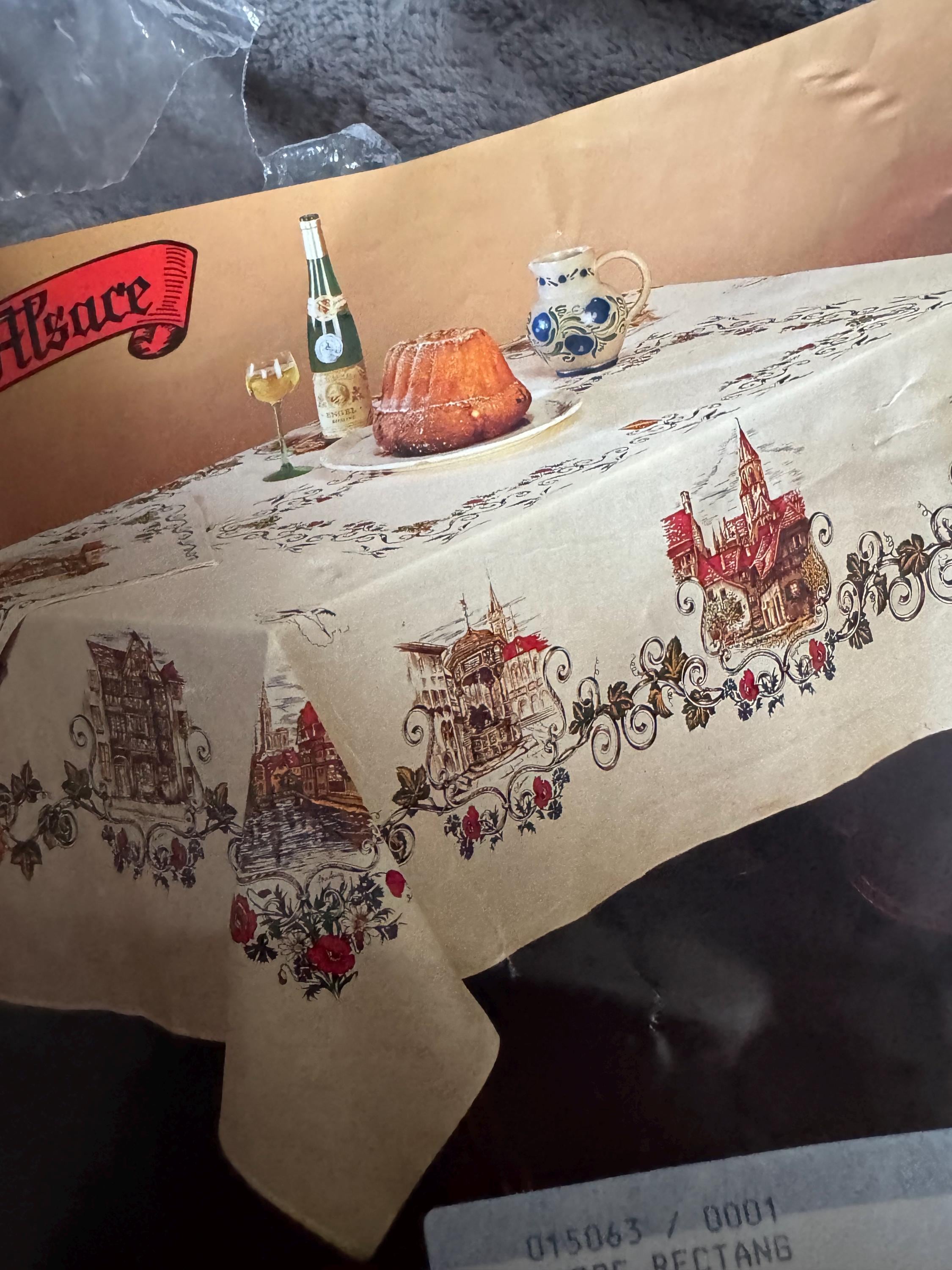 Retro 1970s french scenes large tablecloth 150x180cm plus Set 6 cream printed napkins , vintage linens set. Suit chateau dining room, rustic