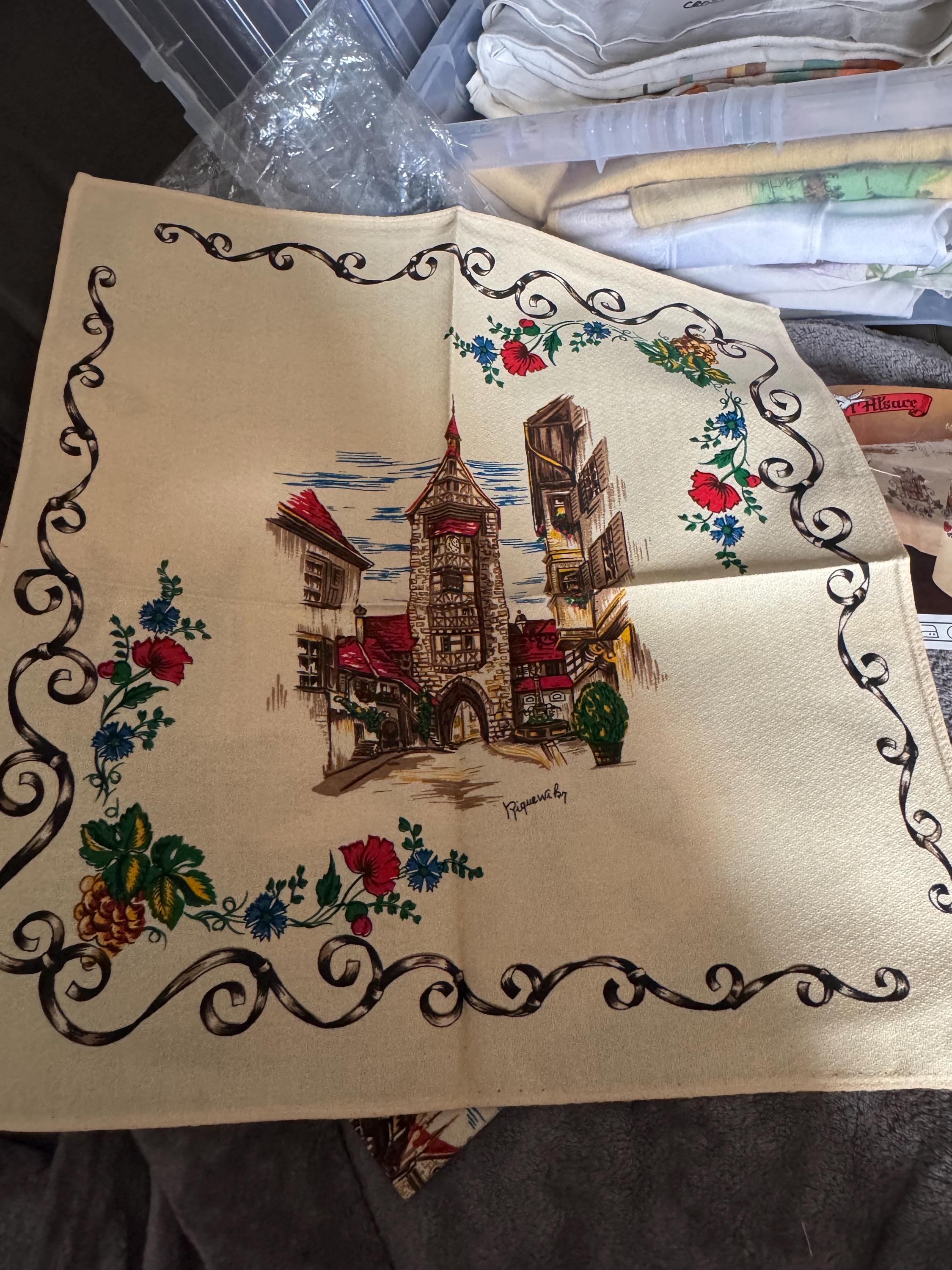 Retro 1970s french scenes large tablecloth 150x180cm plus Set 6 cream printed napkins , vintage linens set. Suit chateau dining room, rustic