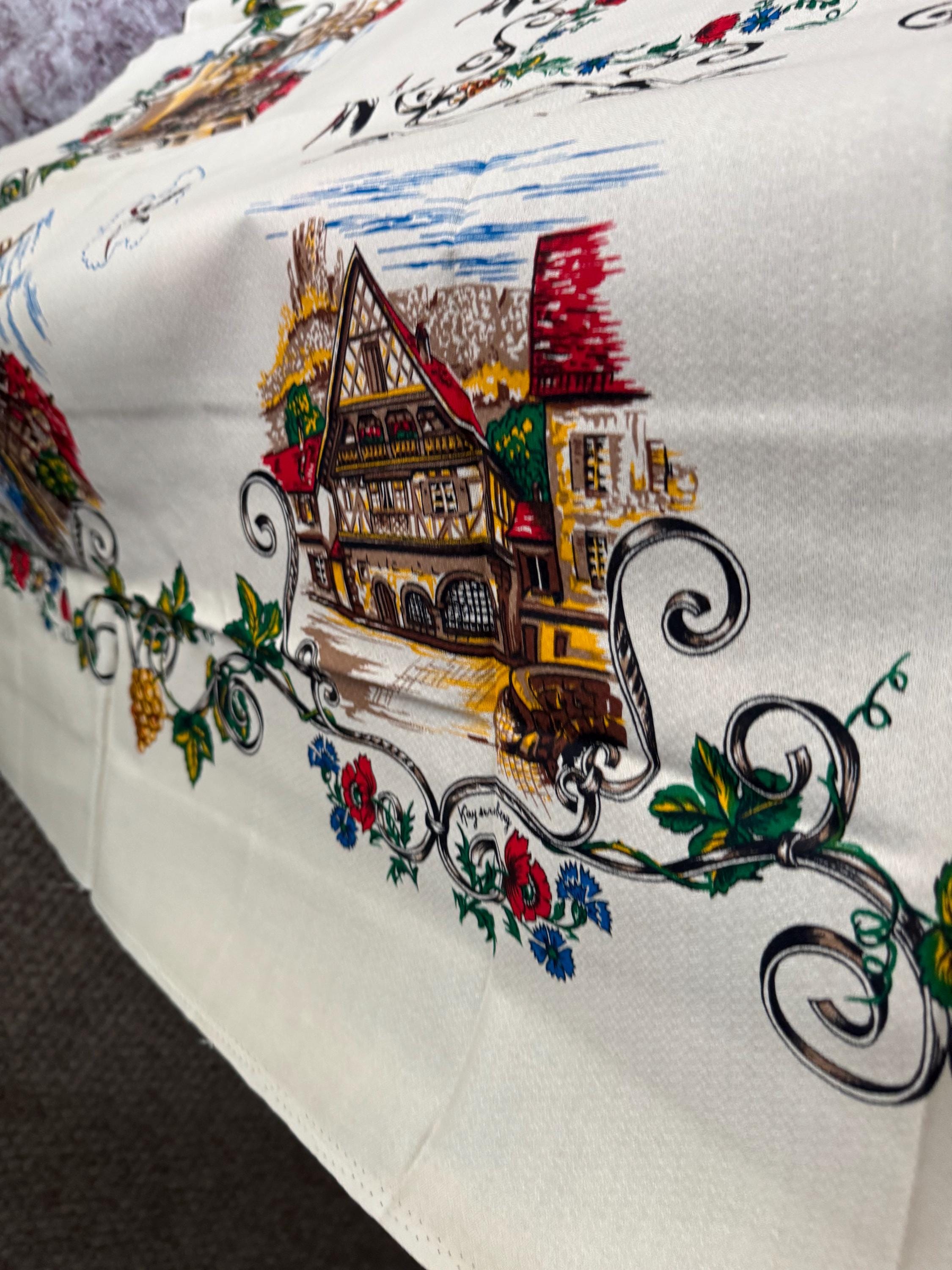 Retro 1970s french scenes large tablecloth 150x180cm plus Set 6 cream printed napkins , vintage linens set. Suit chateau dining room, rustic