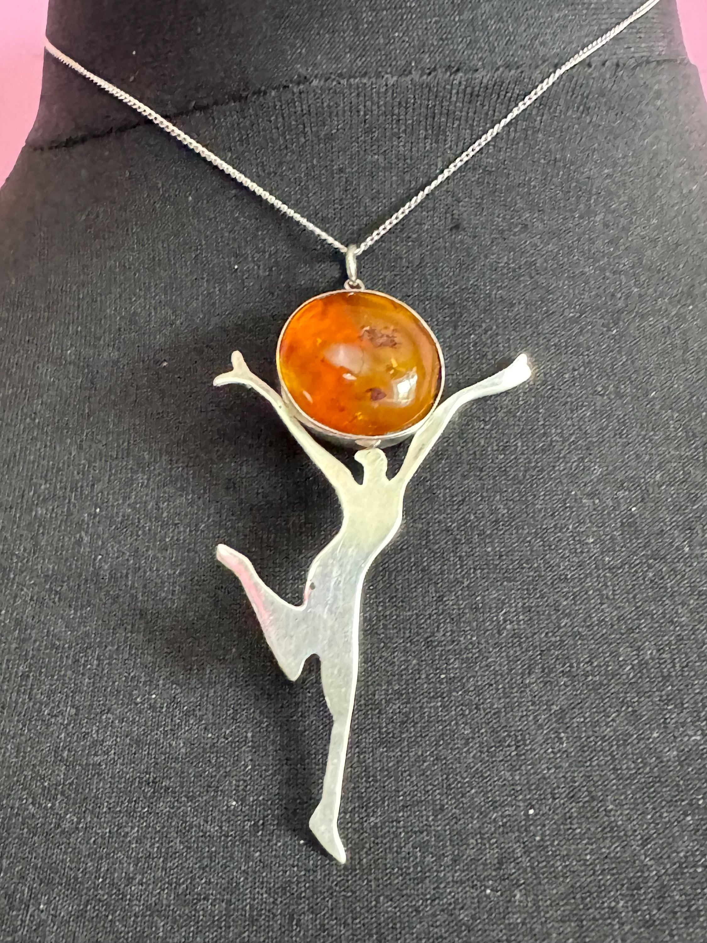 Natural Amber gem set art deco dancing lady 925 sterling Silver pendant necklace on a 40cm fine chain