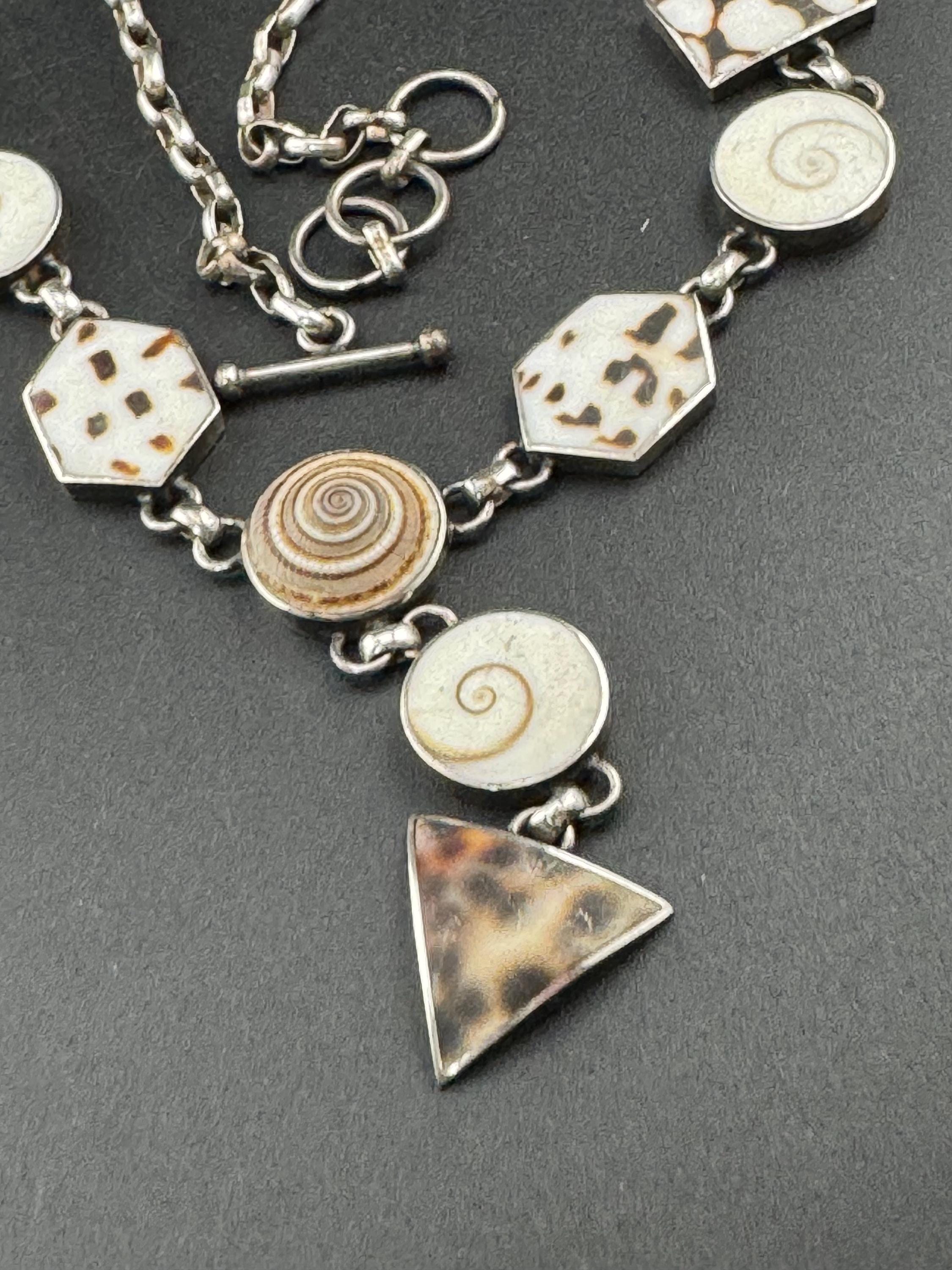 Fabulous 925 Sterling silver natural brown cream seashell bezel drop necklace, 51cm 52.7 grams