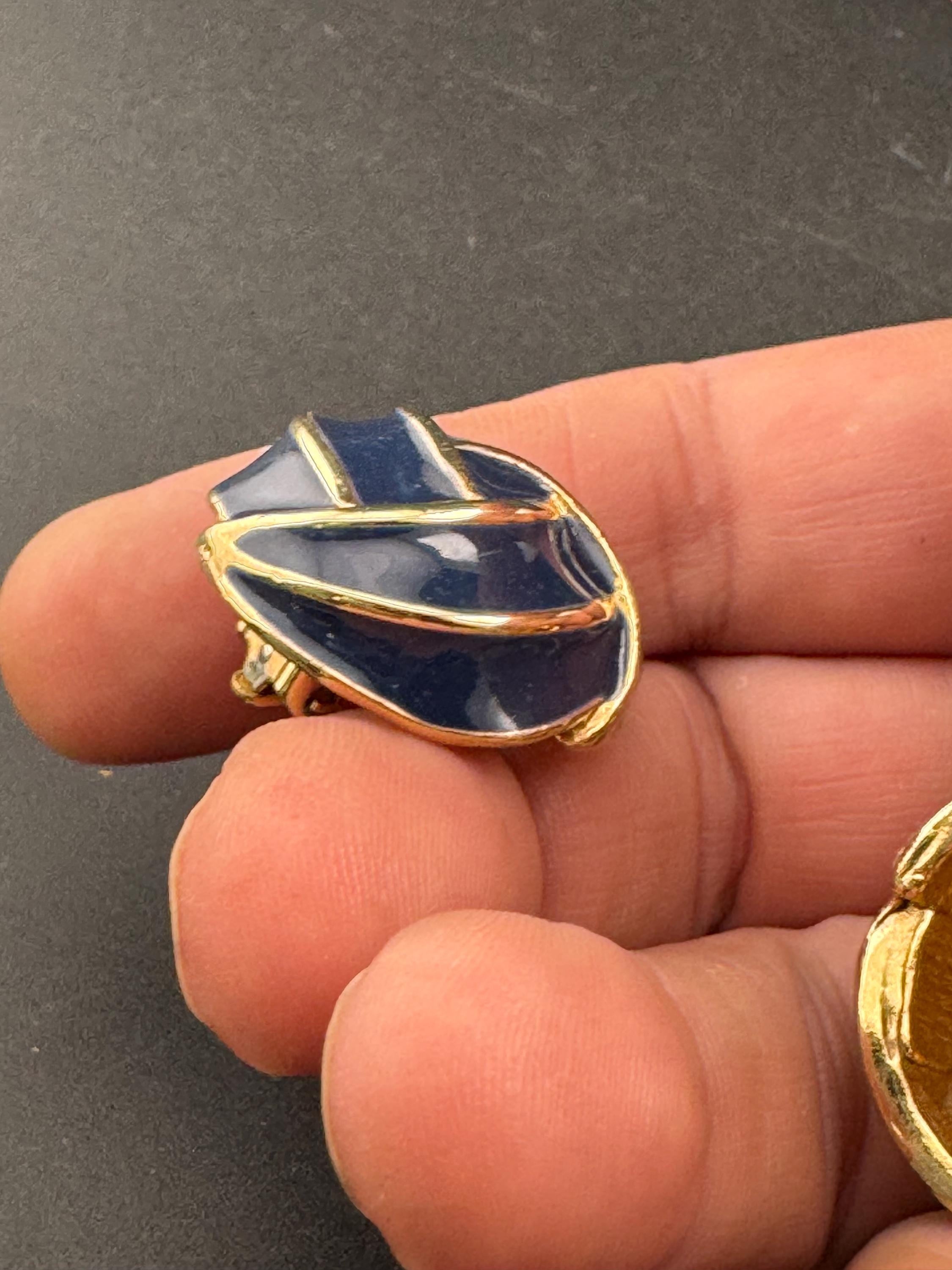 Vintage blue enamel clip on stud swirl earrings gold tone