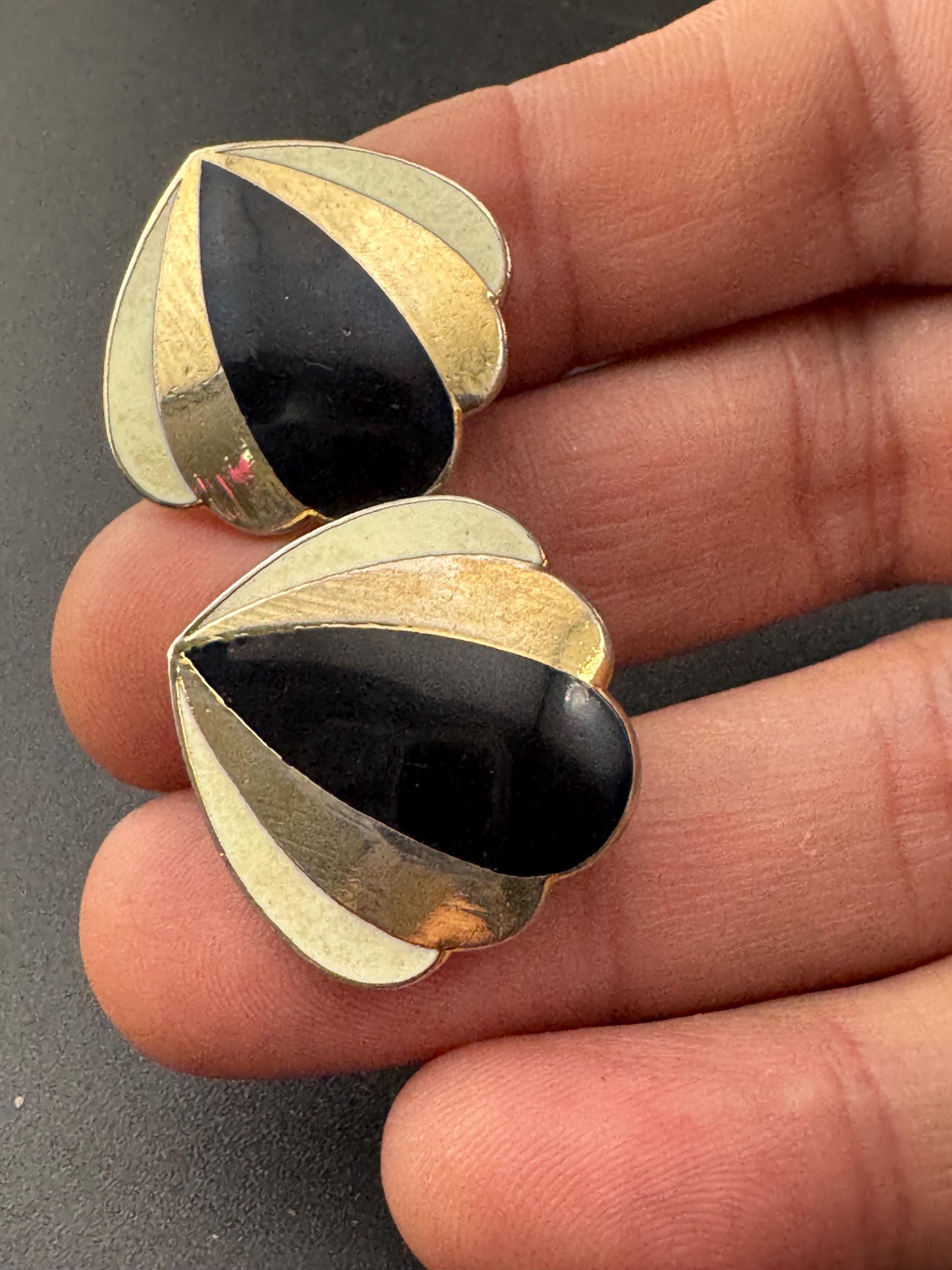 Vintage Gold tone black beige cream enamel art deco style clip on earrings 1980s 1990s