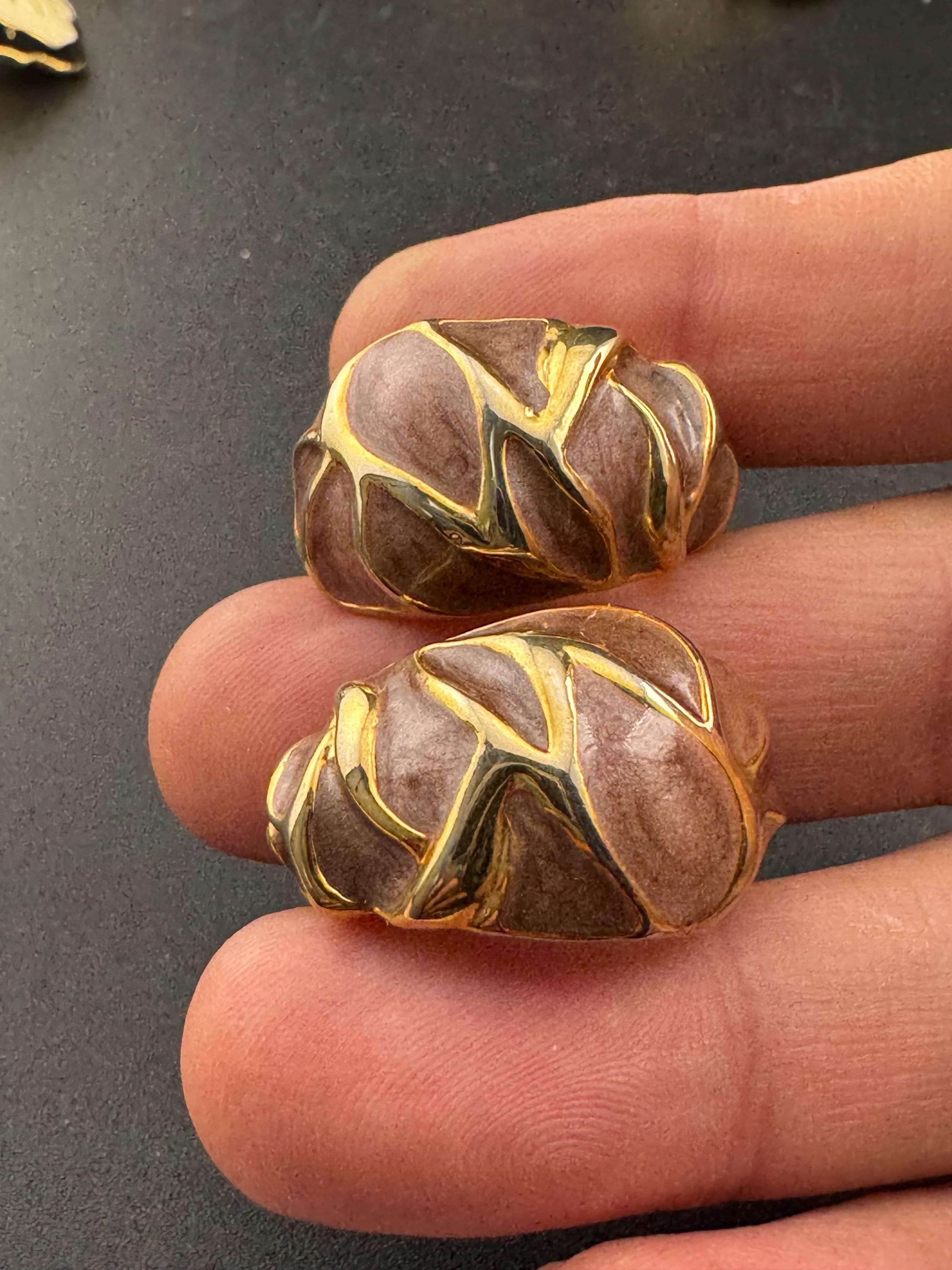 Vintage soft brown enamel gold tone half hoop curved Clip On Stud Earrings 1980s retro