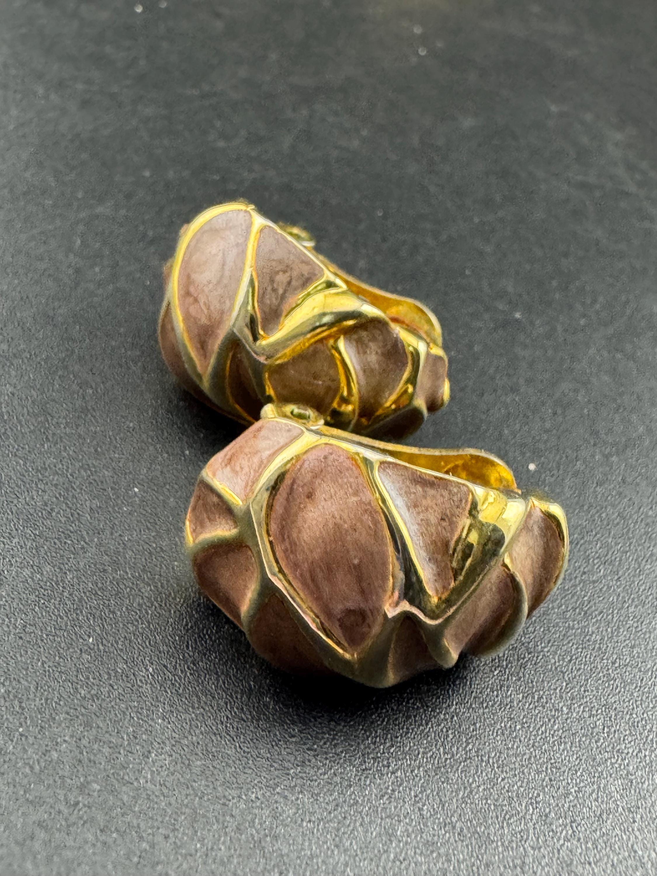 Vintage soft brown enamel gold tone half hoop curved Clip On Stud Earrings 1980s retro