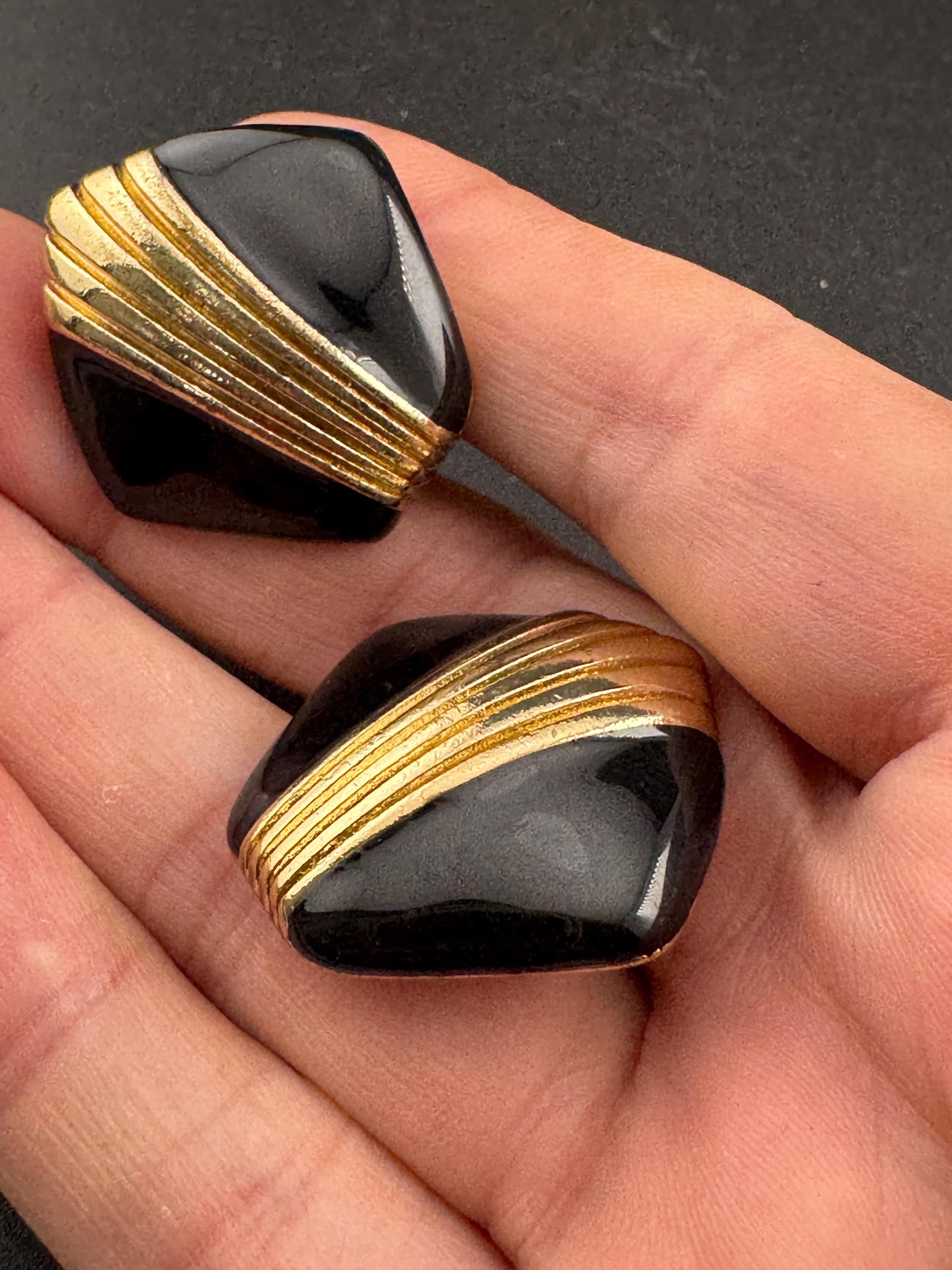 Vintage Gold tone oversized square black enamel art deco style geometric clip on earrings stud 1980s