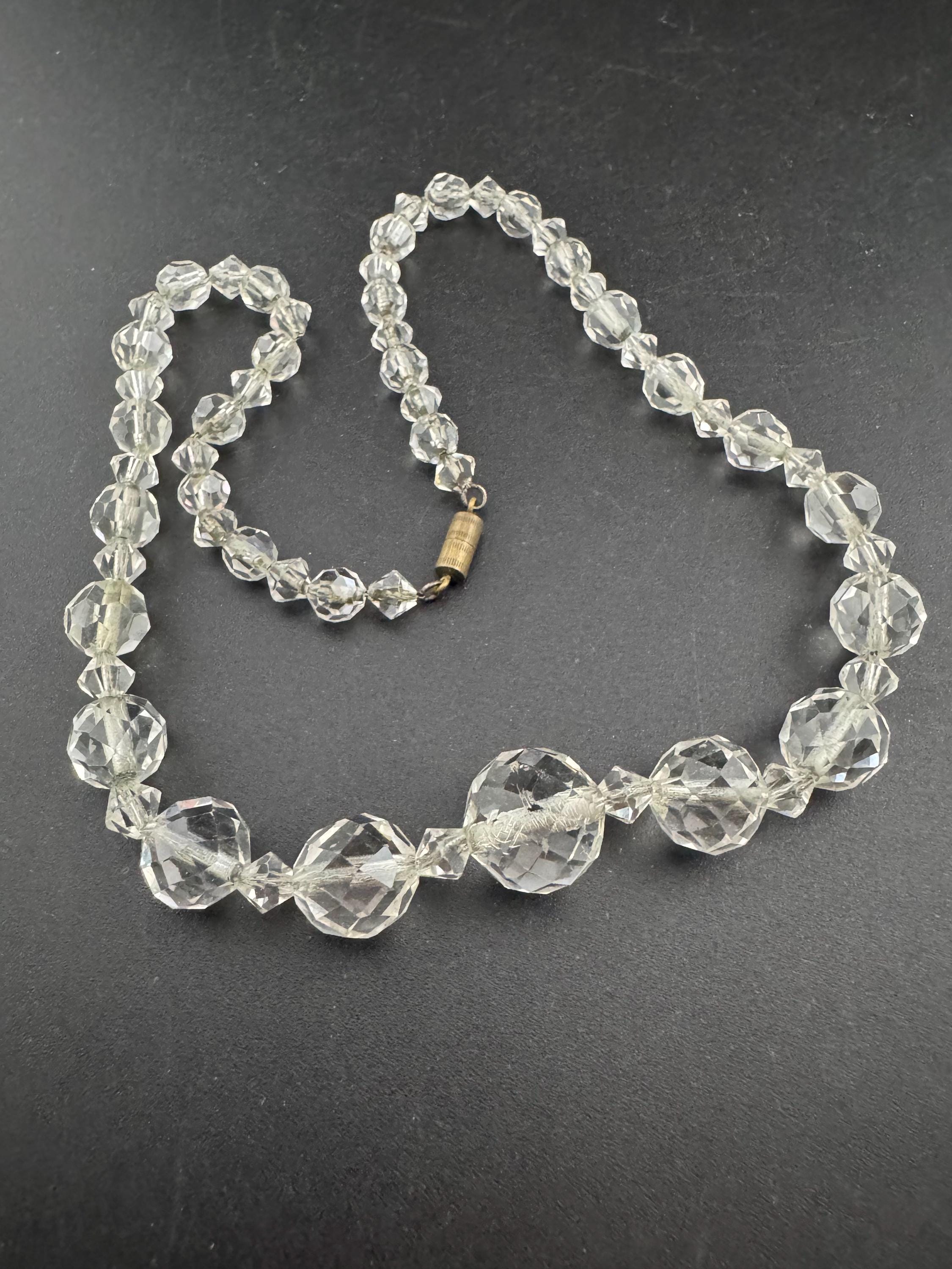 Vintage faceted clear crystal round beaded necklace 43cm art deco