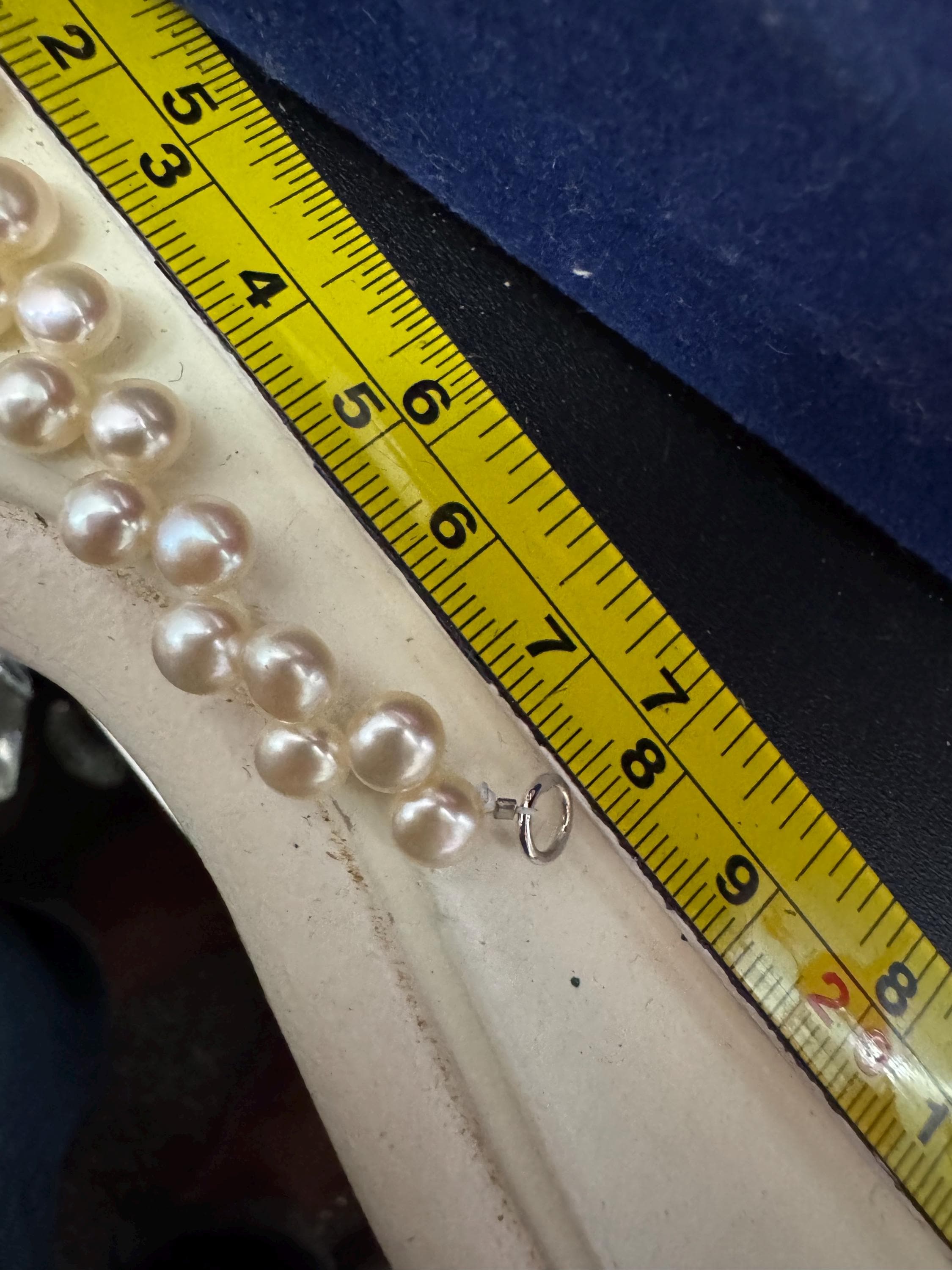 Vintage silver tone modernist genuine freshwater pearl white bracelet
