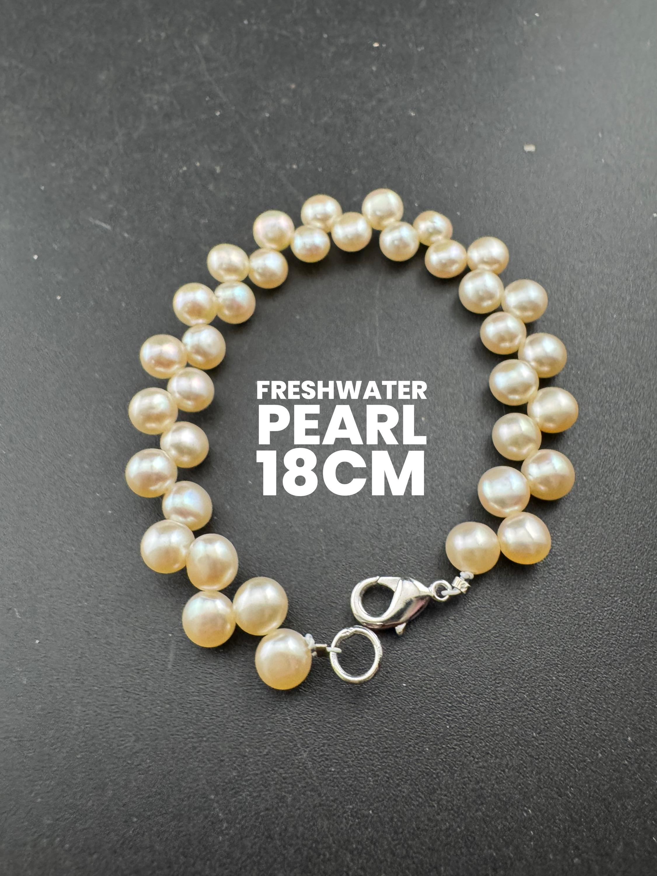 Vintage silver tone modernist genuine freshwater pearl white bracelet