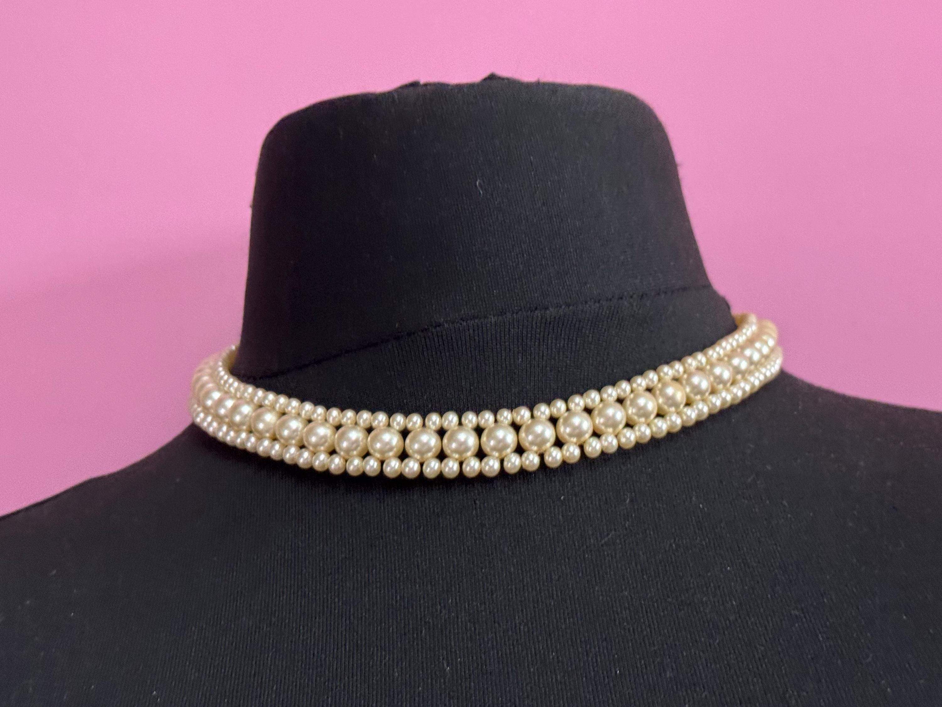 Vintage woven cream glass faux pearl wide choker necklace cabochon clasp 47cm plus stretch