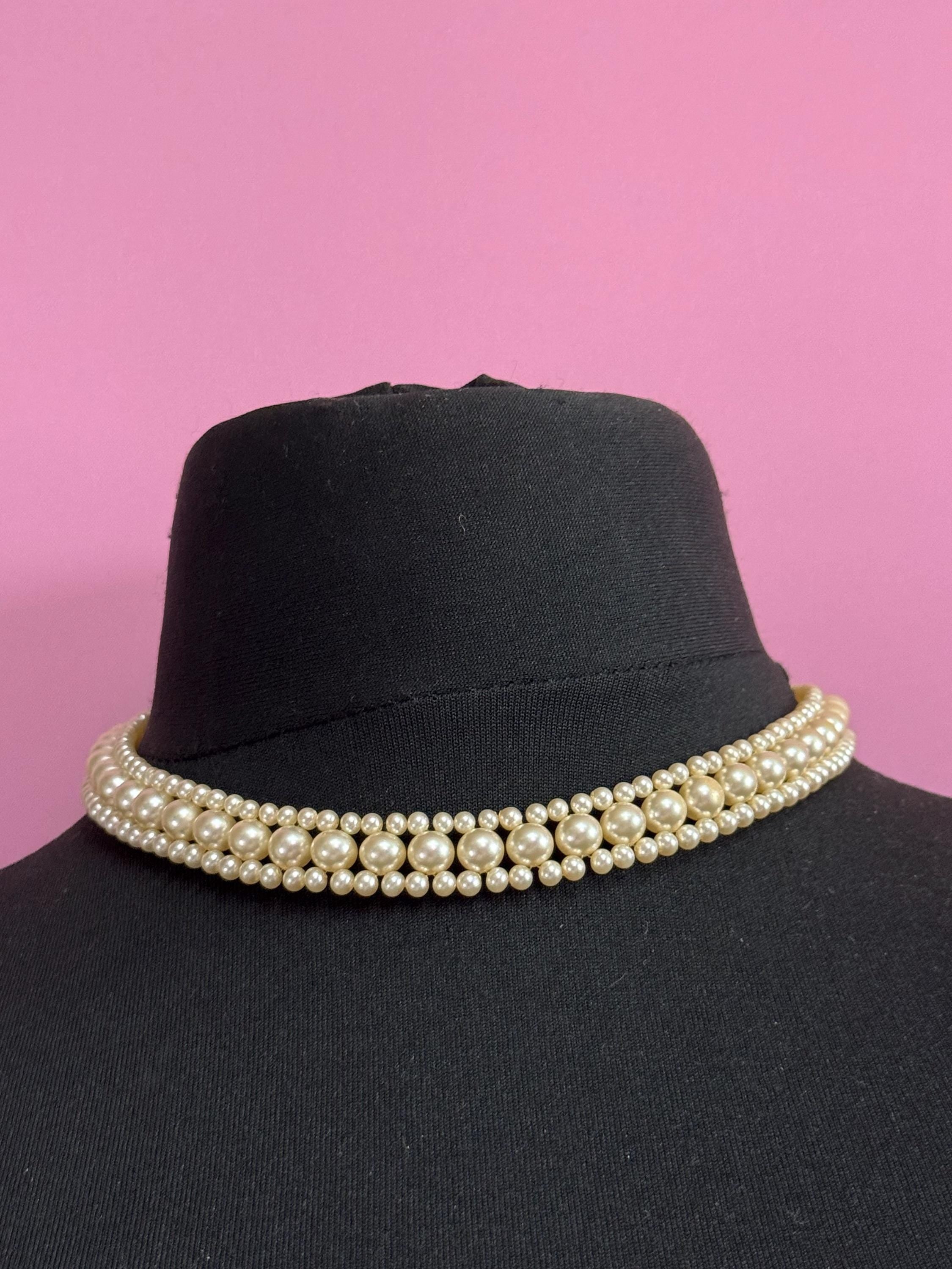 Vintage woven cream glass faux pearl wide choker necklace cabochon clasp 47cm plus stretch