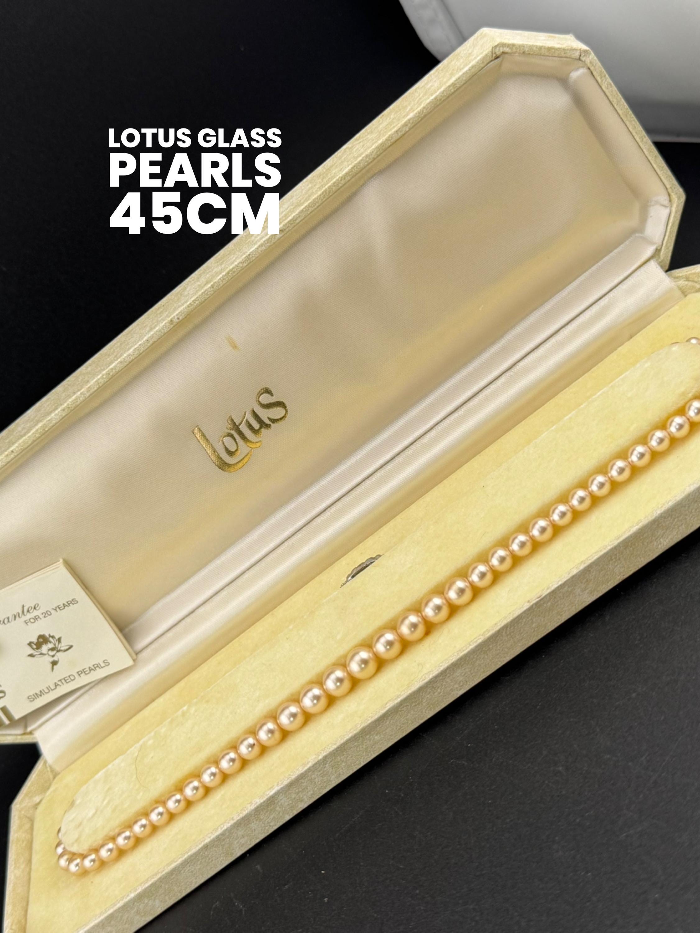 Lotus boxed vintage single strand cream glass knotted graduated pearl necklace silver plated clasp 46cm