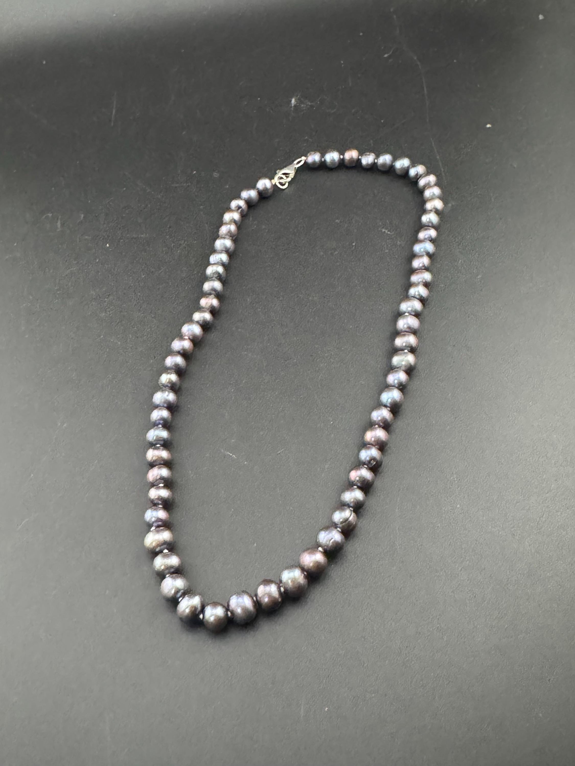 Vintage 925 silver clasp,  dyed freshwater pearl Petrol blue to grey glass knotted pearl necklace 46cm