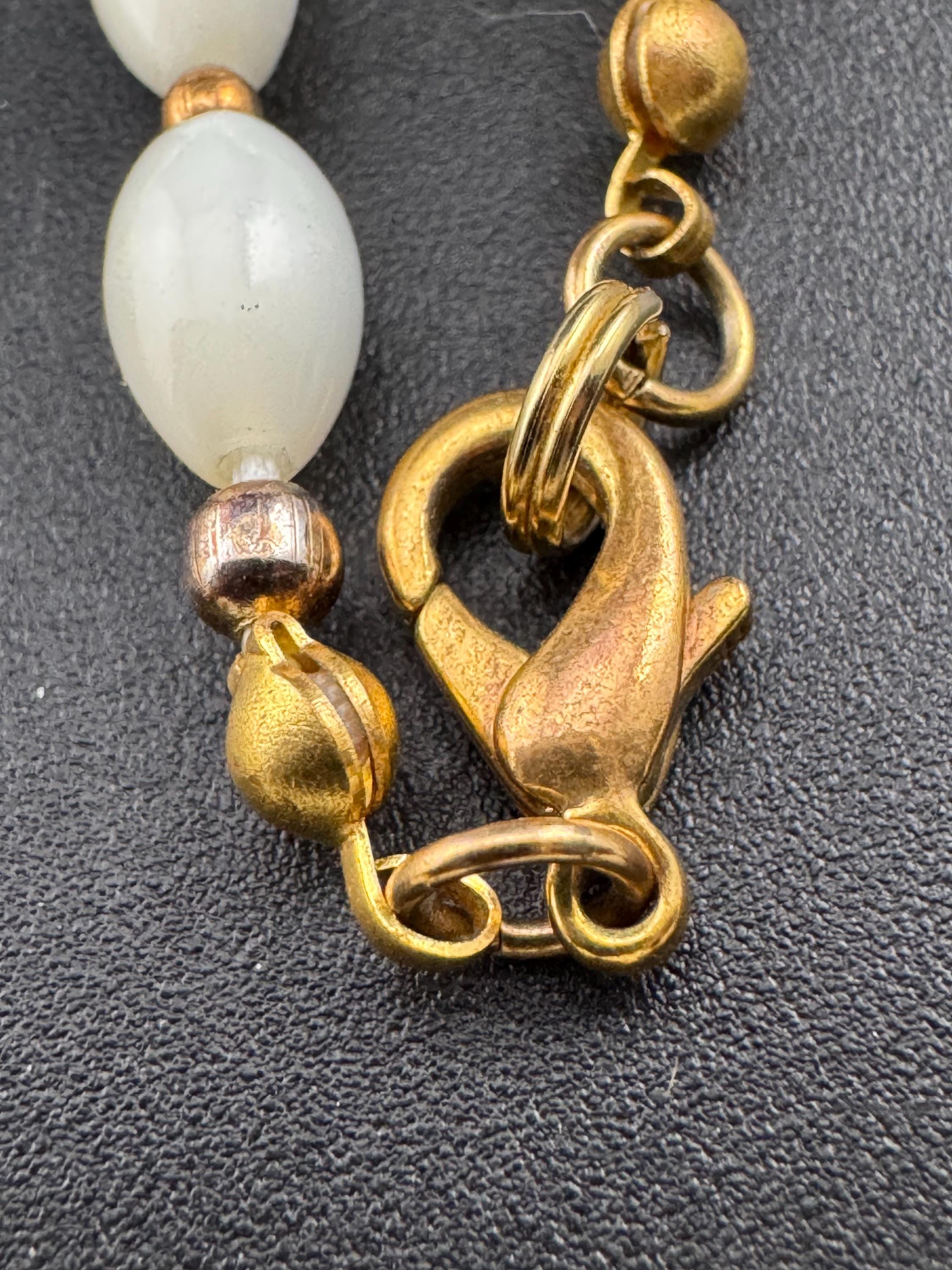 Vintage mother of pearl MOP Natural shell small beaded necklace with gold metal spacer beads
