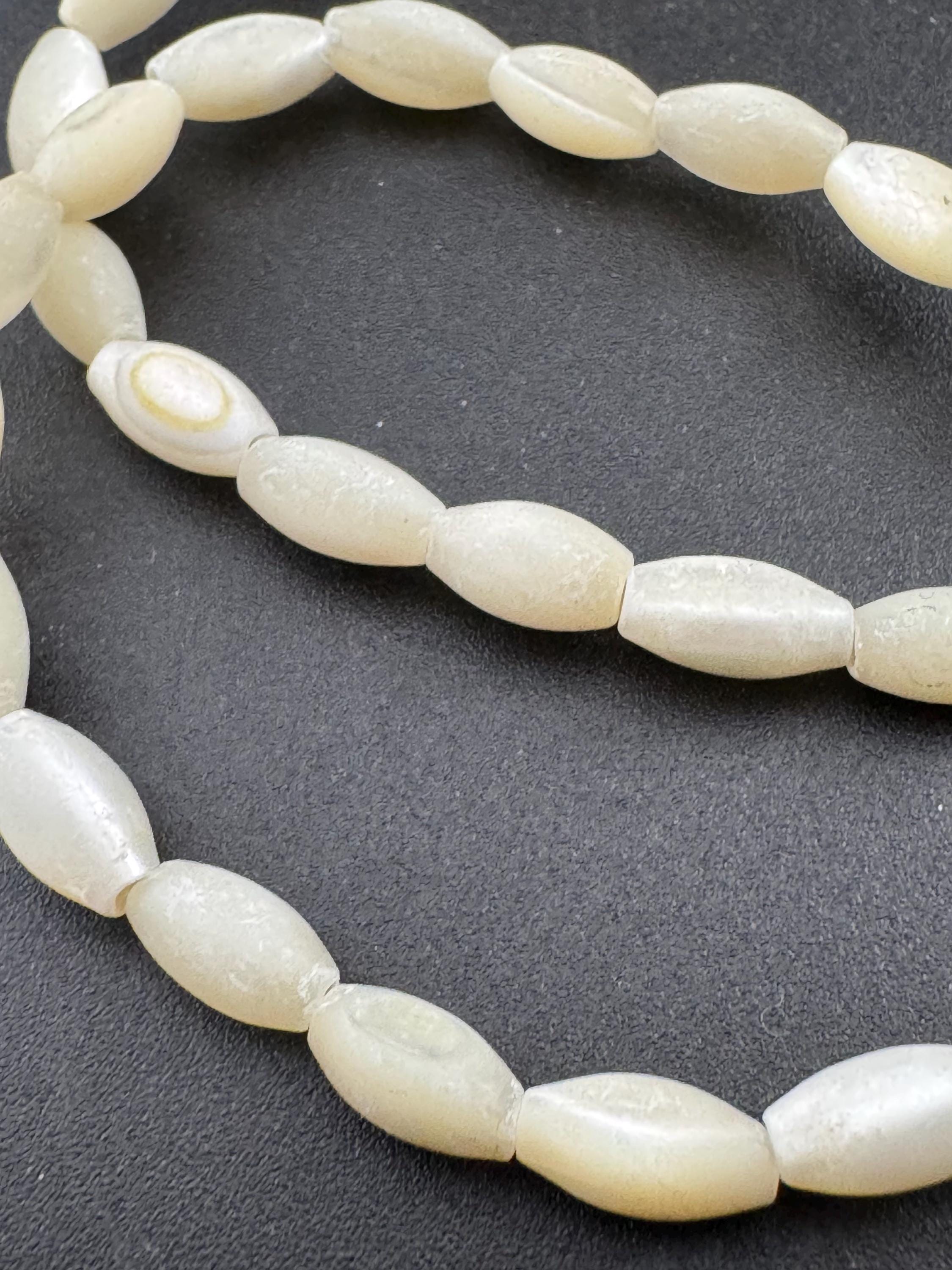 Vintage mother of pearl MOP Natural shell small beaded necklace 40cm