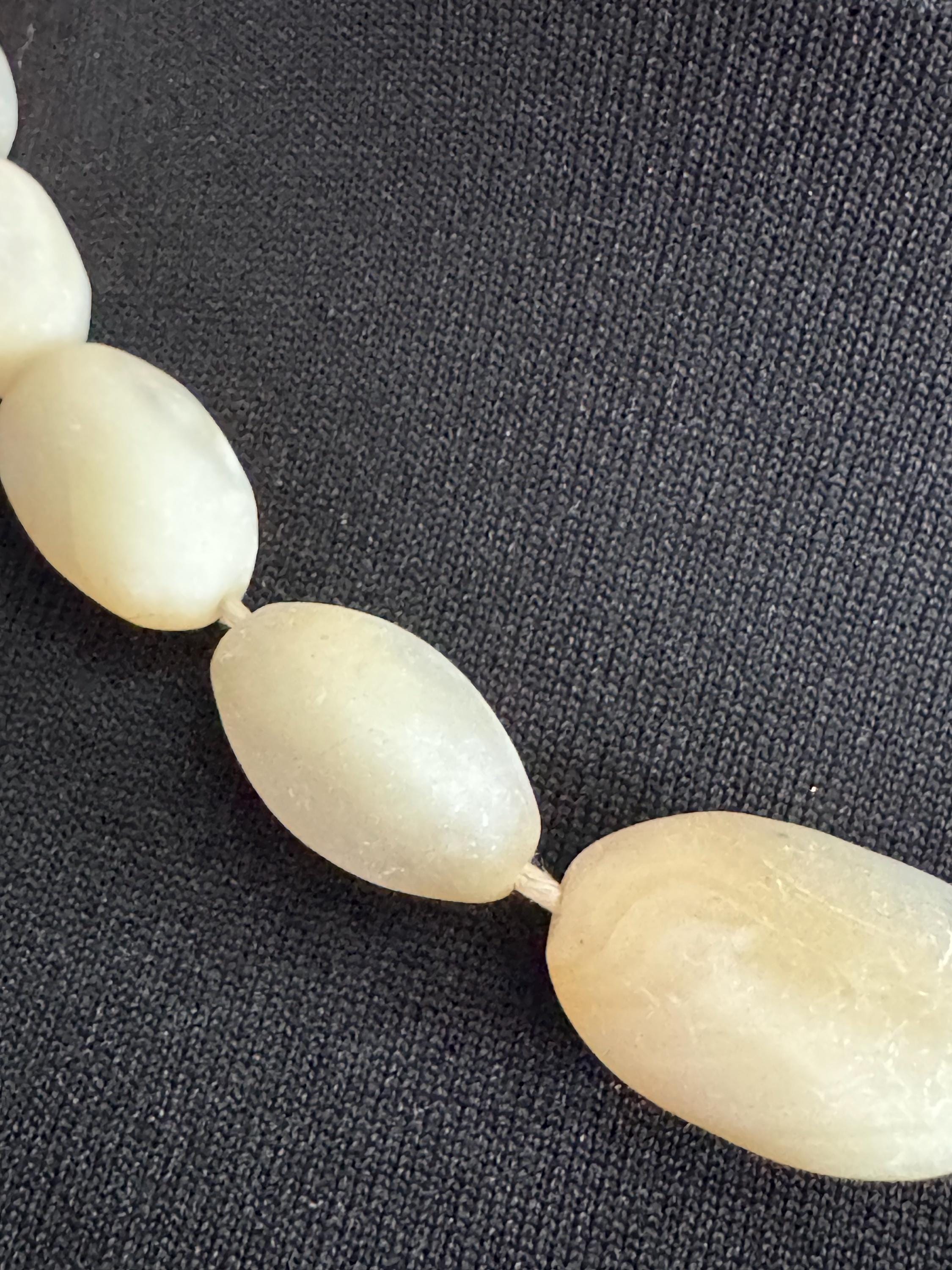 Vintage 925 silver clasp mother of pearl MOP Natural shell small beaded necklace 46cm