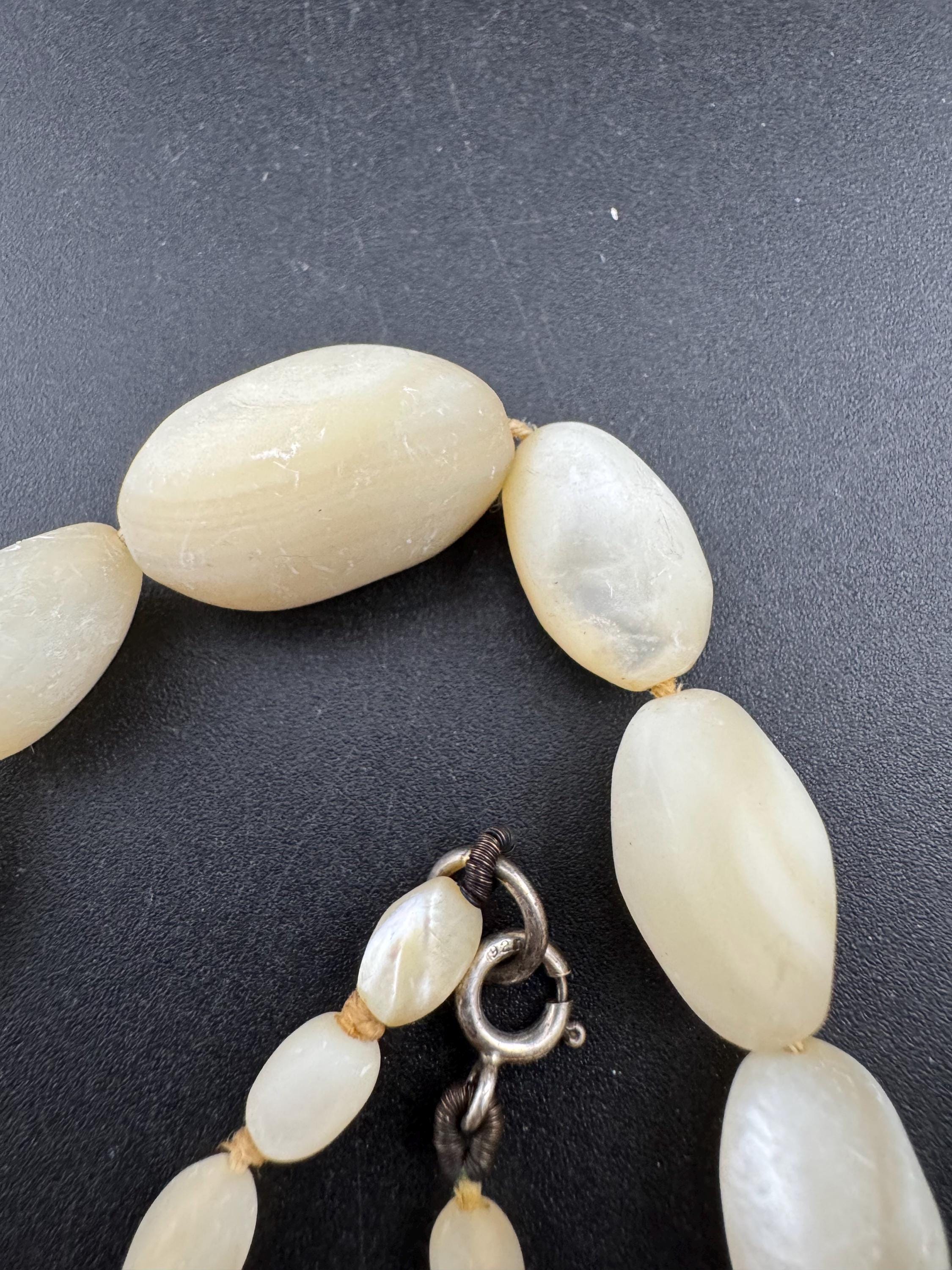 Vintage 925 silver clasp mother of pearl MOP Natural shell small beaded necklace 46cm