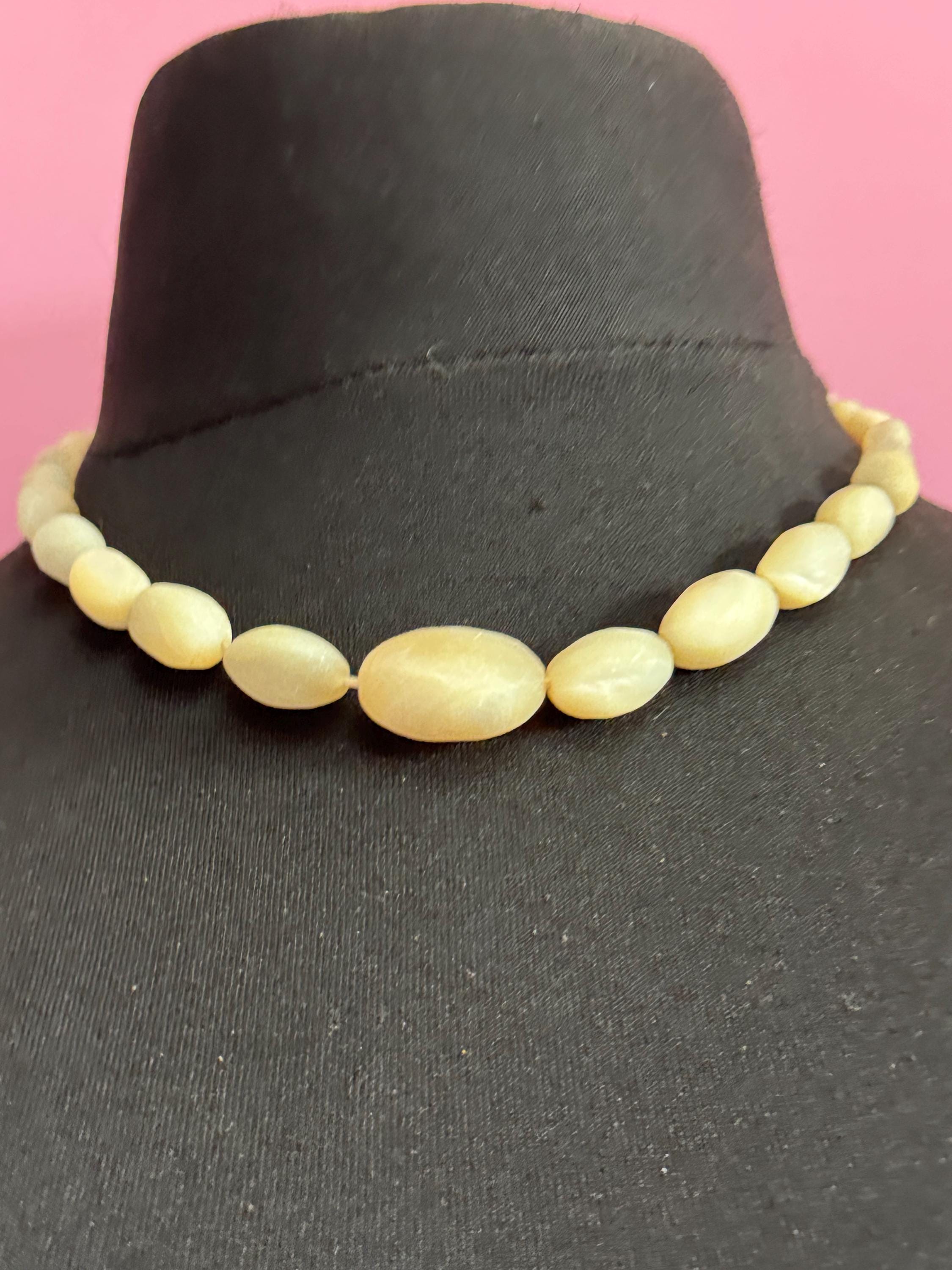 Vintage 925 silver clasp mother of pearl MOP Natural shell small beaded necklace 46cm