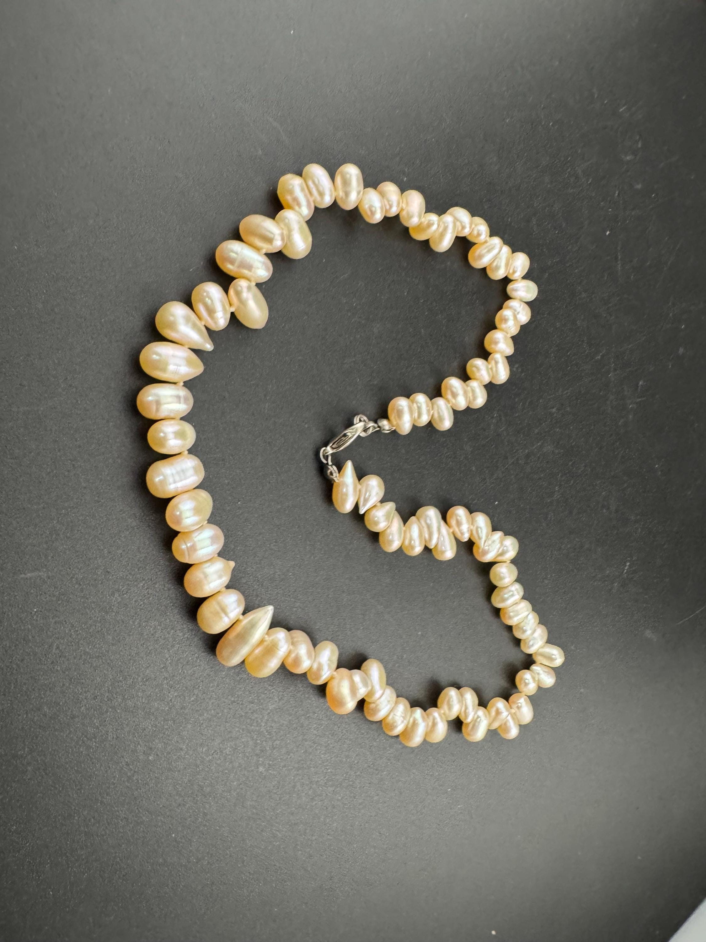 Vintage White cream Natural freshwater pearl beaded collar necklace 45cm