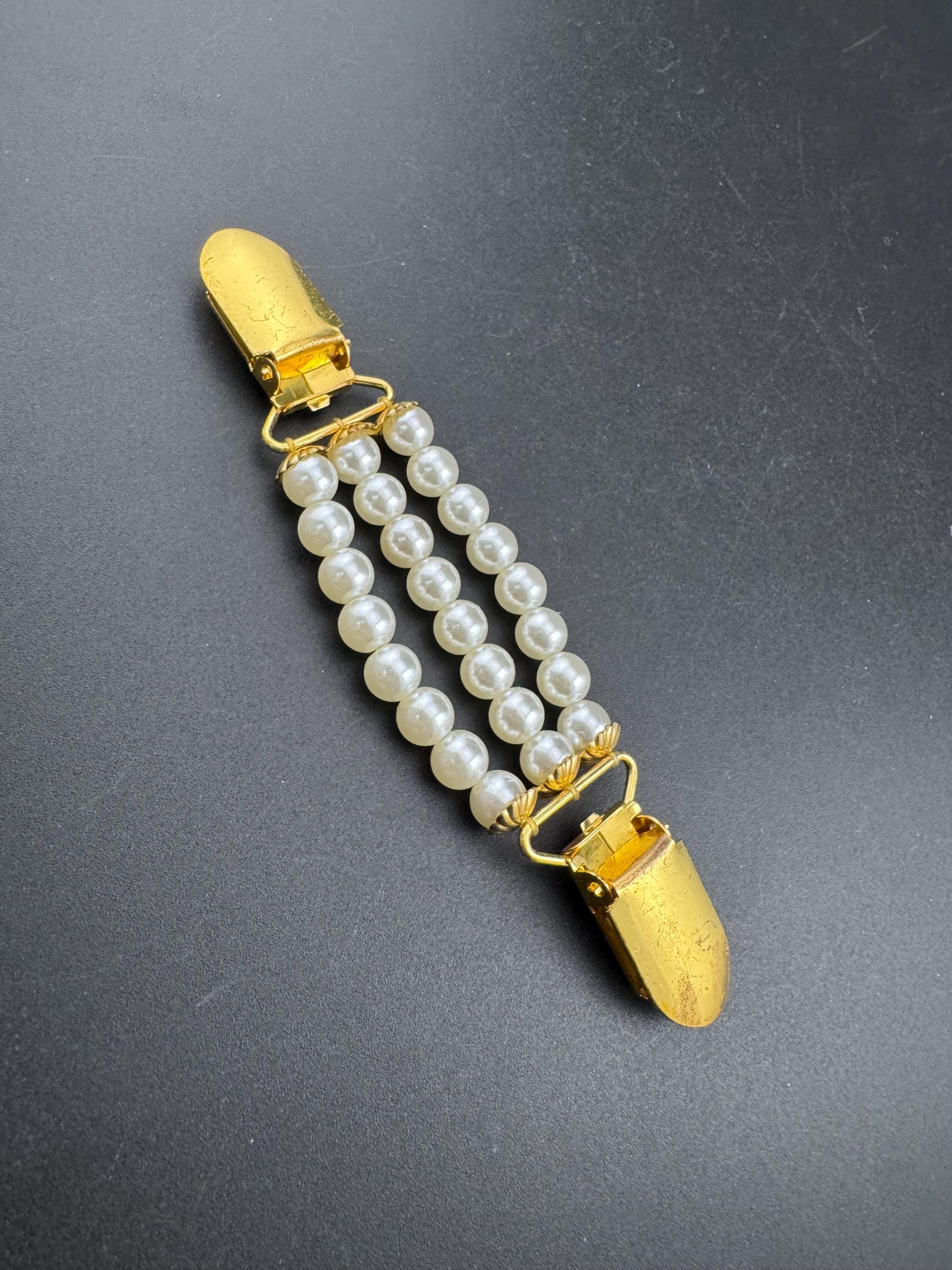 Vintage Gold tone triple row faux pearl alligator clip sweater guard 13cm