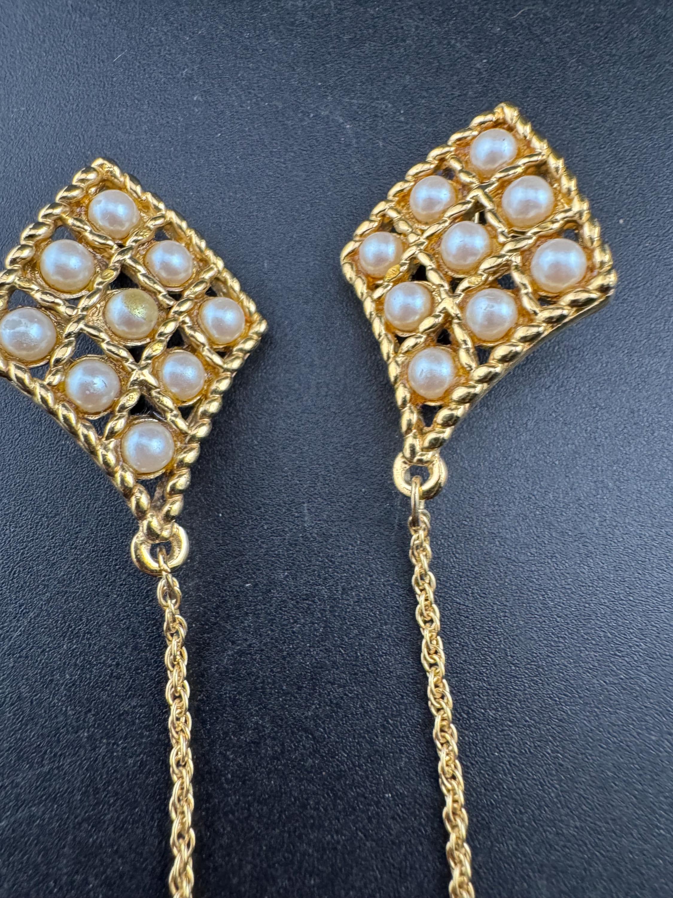 Vintage Gold tone faux seed pearl double brooch 26cm