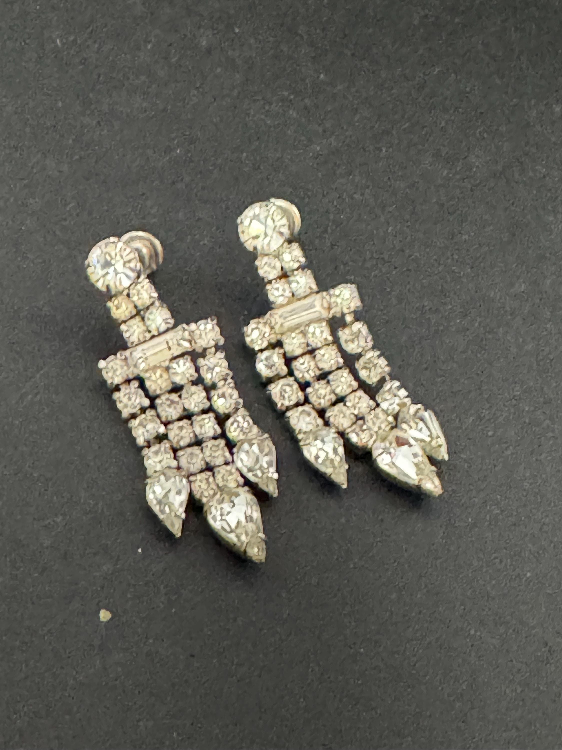 Vintage Clear Diamanté Drop Paste Clip On Earrings screw back