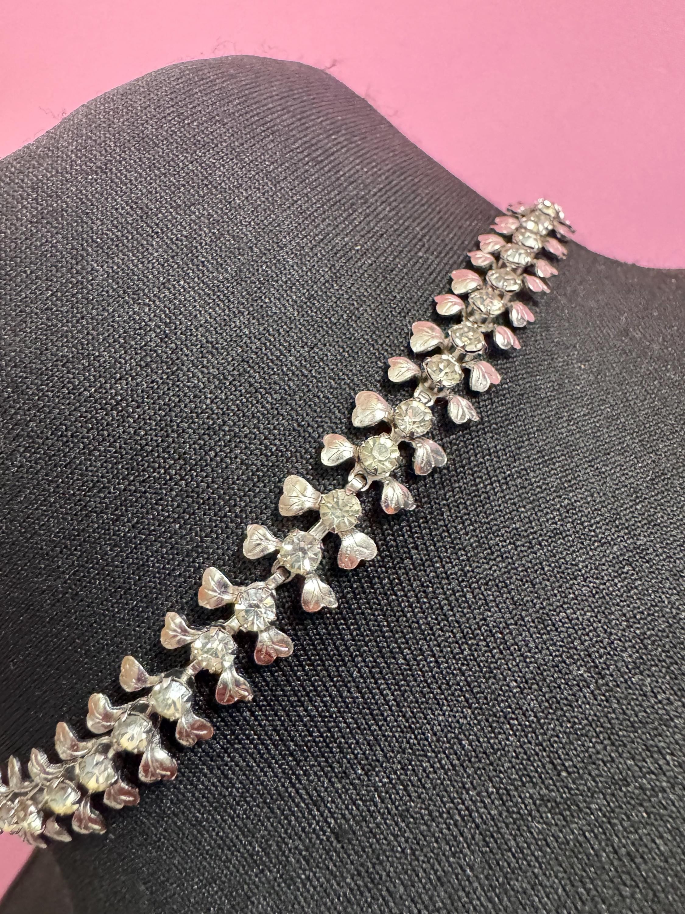 Dainty sit on the neck petite 40cm vintage clear diamanté rhinestone crystal silver tone choker necklace mid century