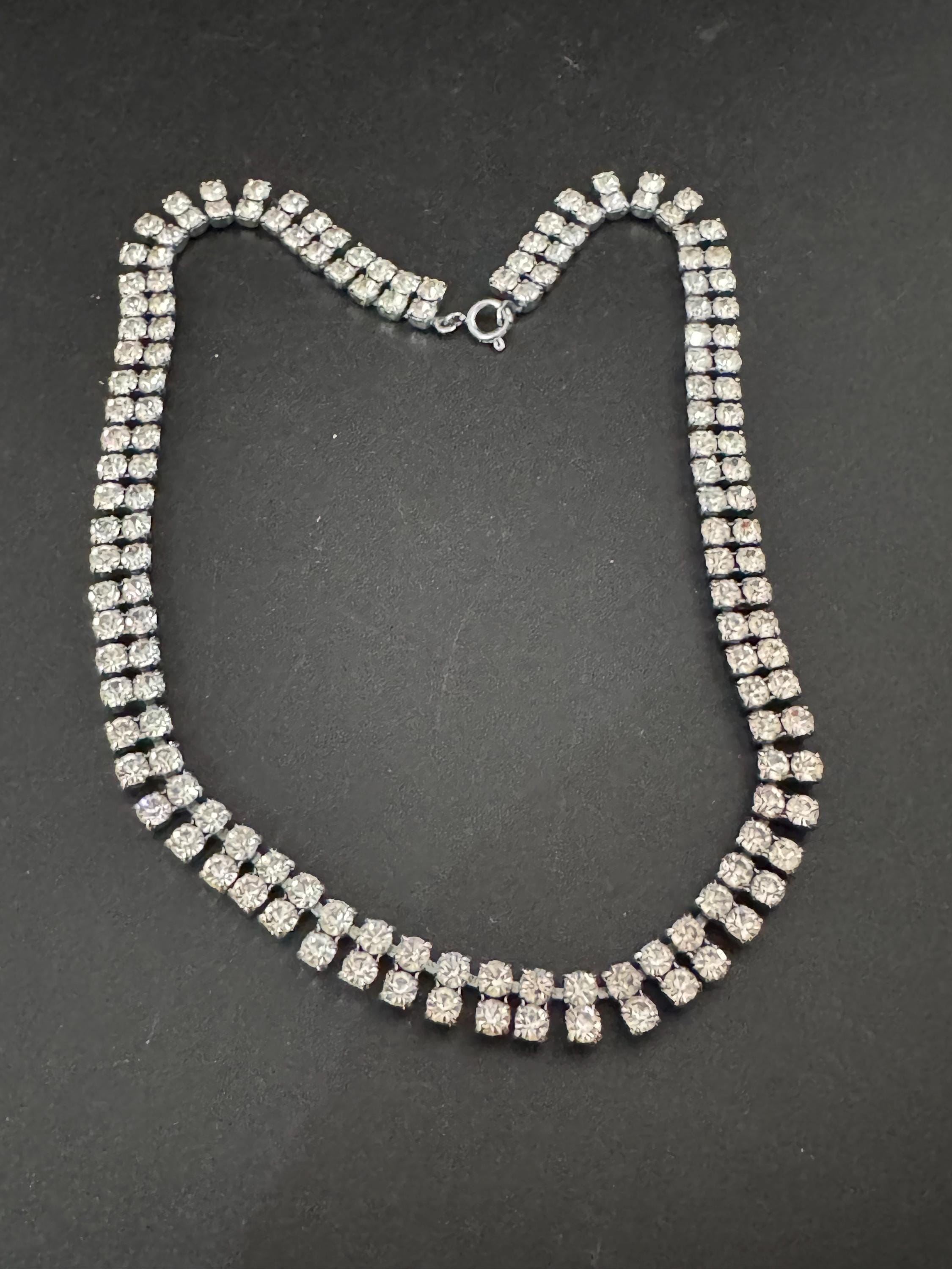 Dainty sit on the neck petite 39cm vintage clear diamanté rhinestone crystal silver tone choker necklace mid century