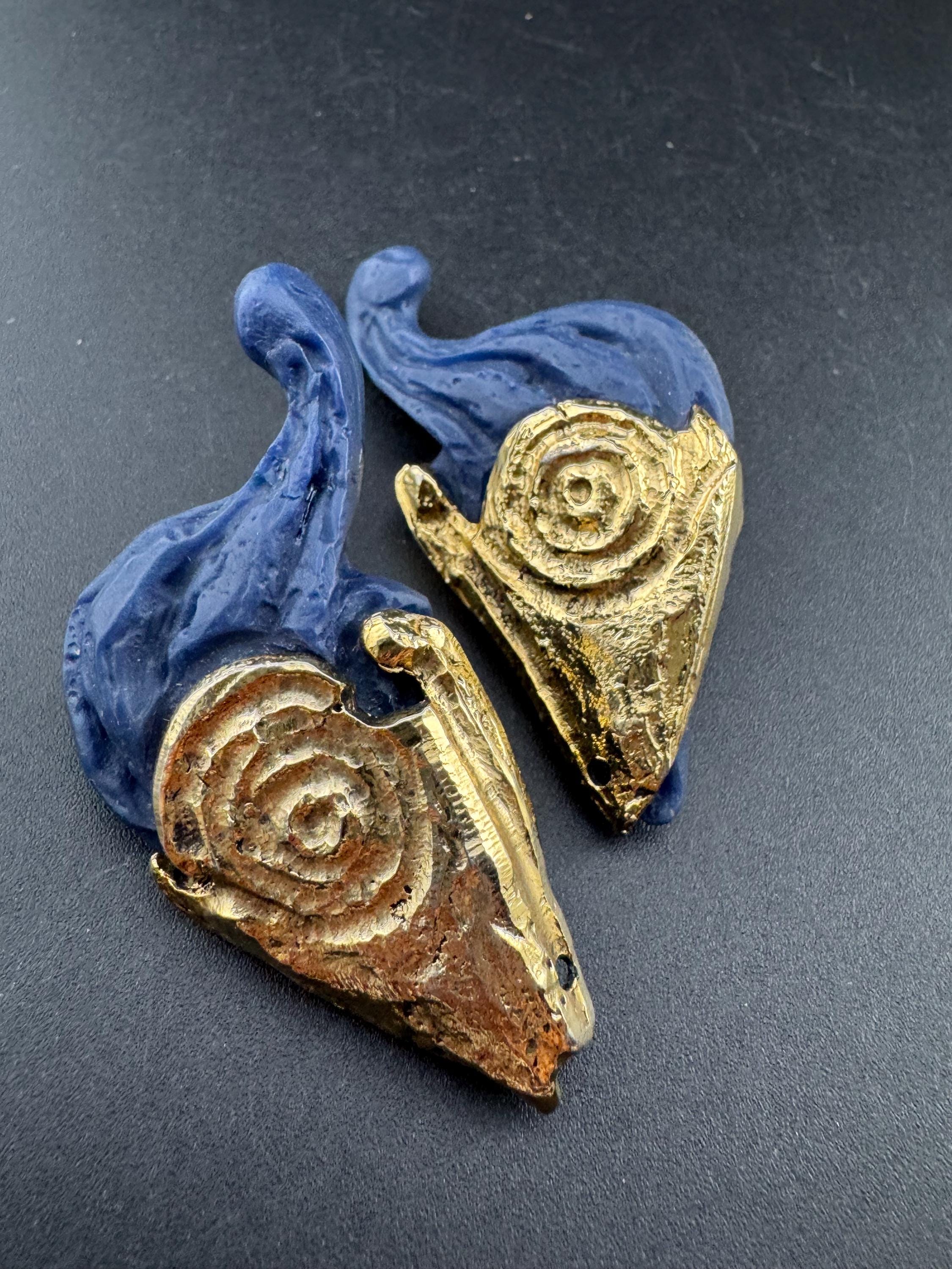 1980s signed Clare Deve for Claude Montana high end oversized pair of blue gold resin clip on earrings , Paris designer