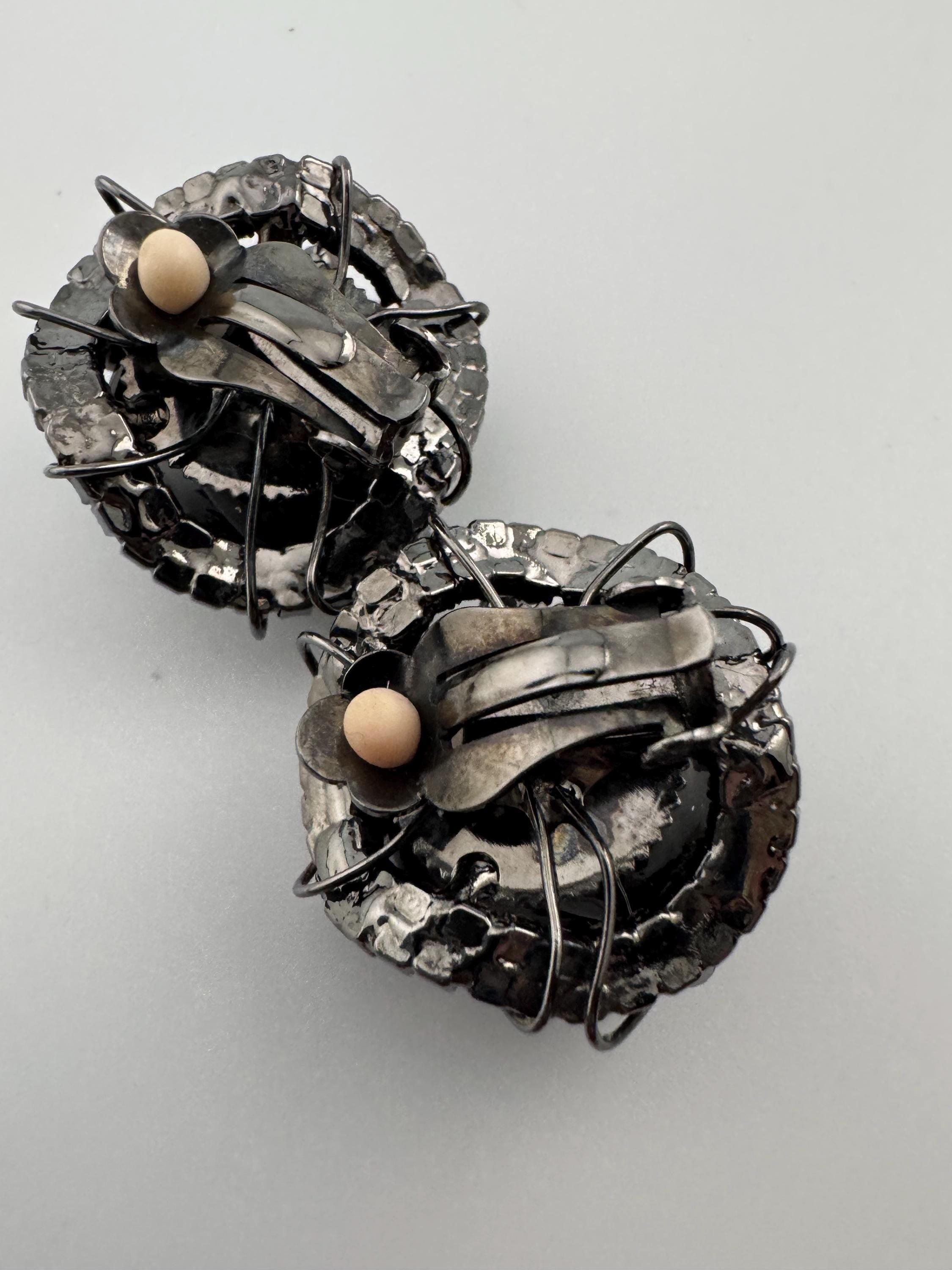 Retro dark grey metal black acrylic roses clear diamanté paste clip on earrings stud y2k