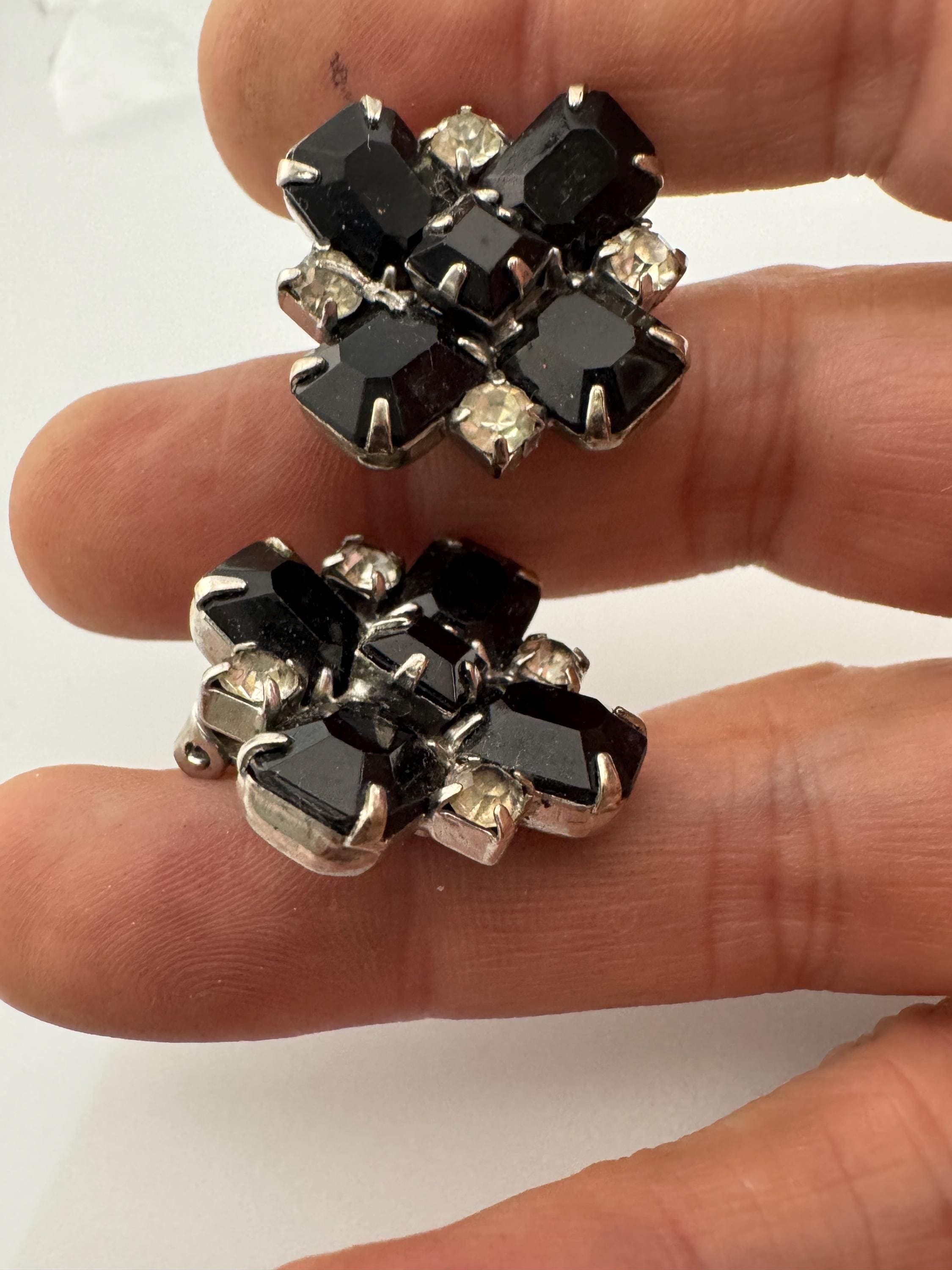Vintage Black and clear monochrome diamanté square rhinestone Clip On Earrings studs silver tone