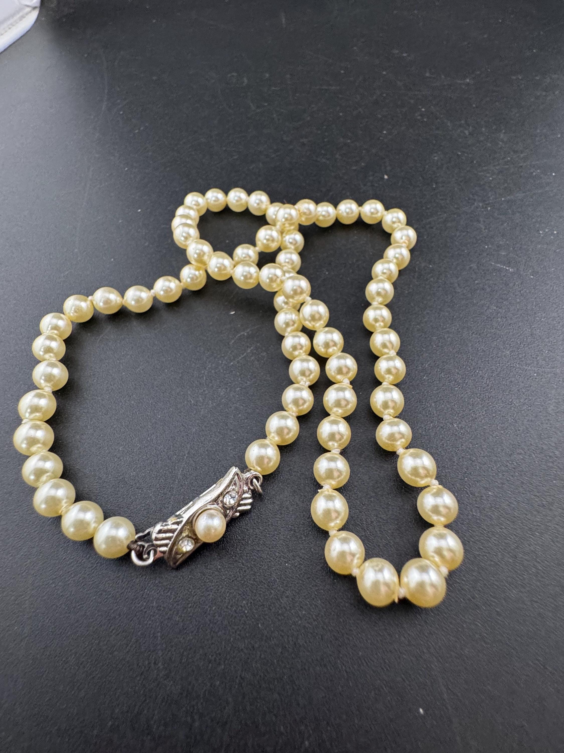 vintage cream knotted glass pearl necklace silver tone 47cm 6mm beads