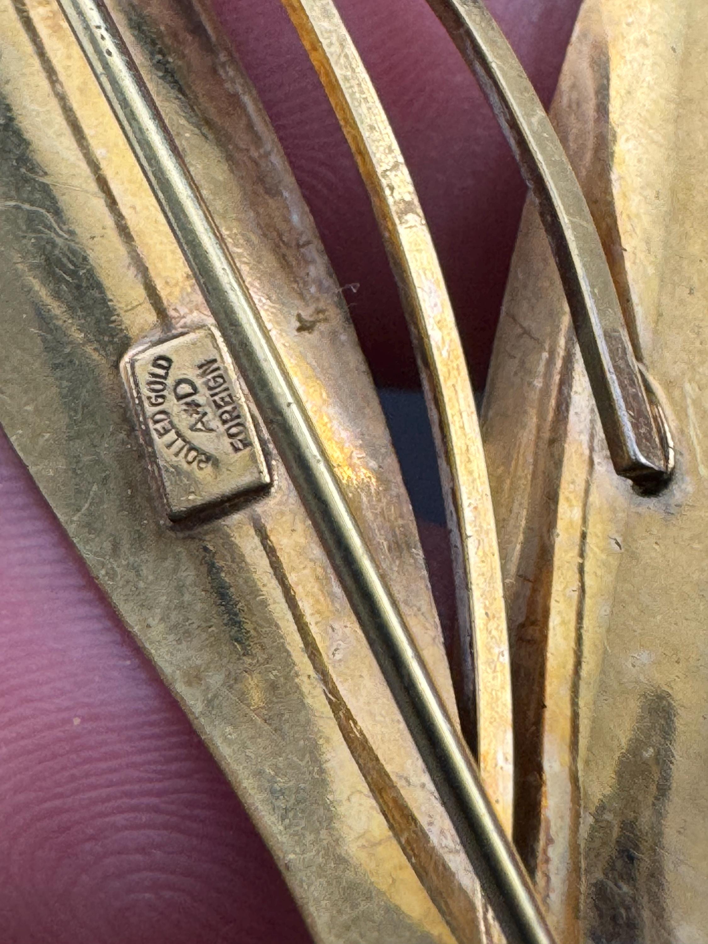 Signed A&D Rolled Gold textured abstract leaf foliat brooch 1950s
