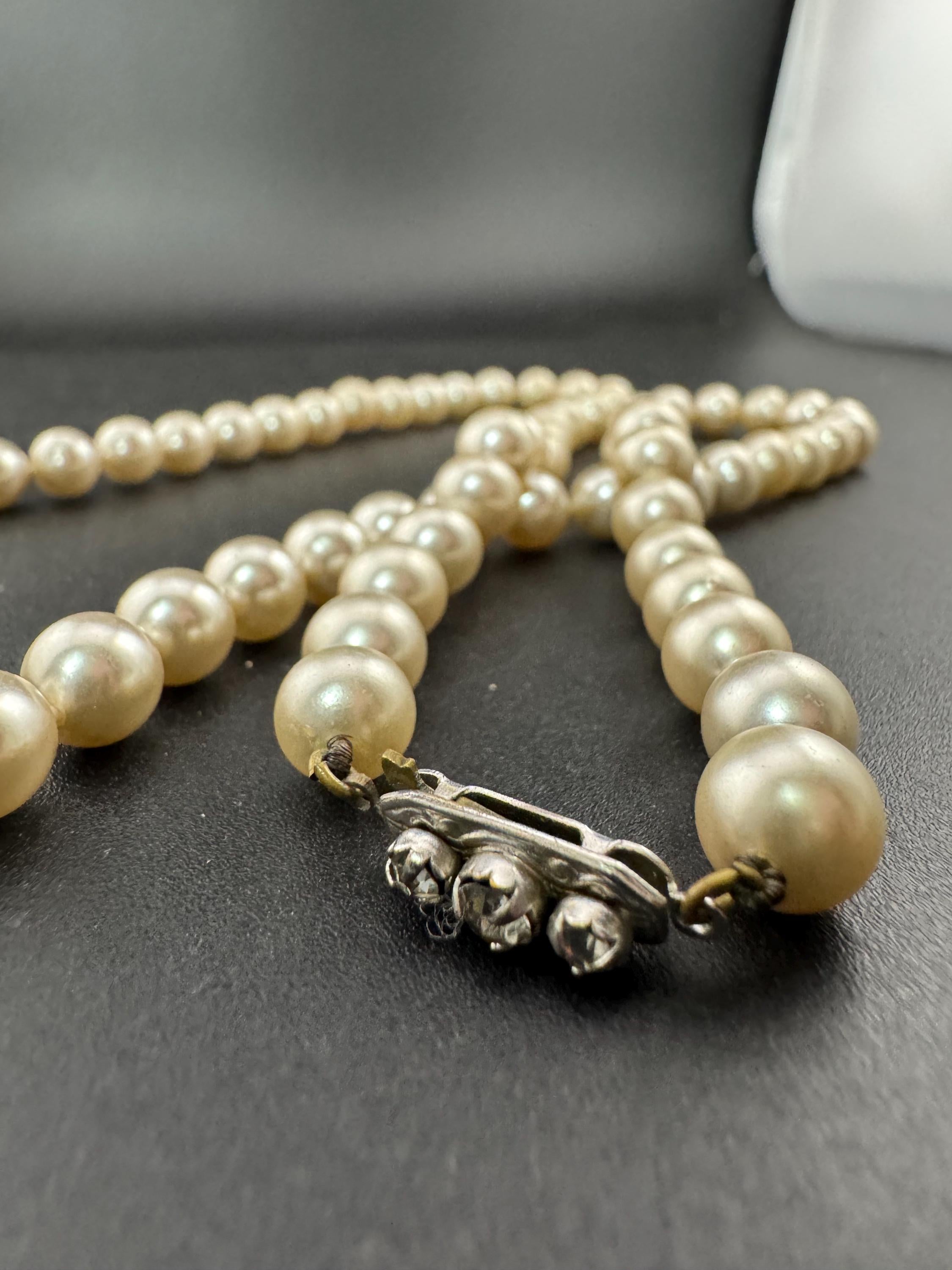 Faux glass Pearl long Necklace Single Strand Cream silver tone diamant clasp Knotted 72cm