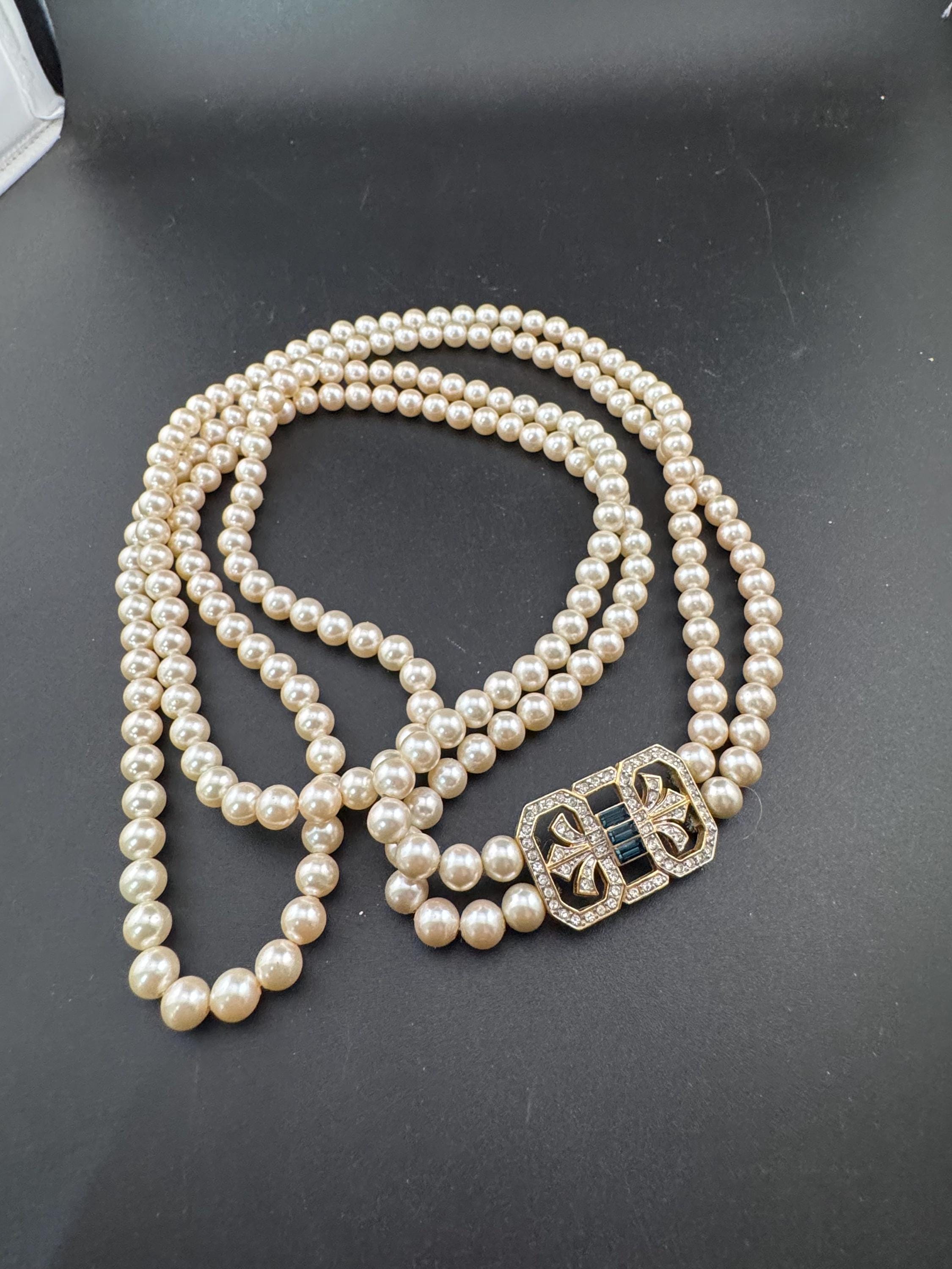 High end vintage 2 row double strand glass Pearl necklace cream 75cm gold tone ornate sapphire diamanté clasp