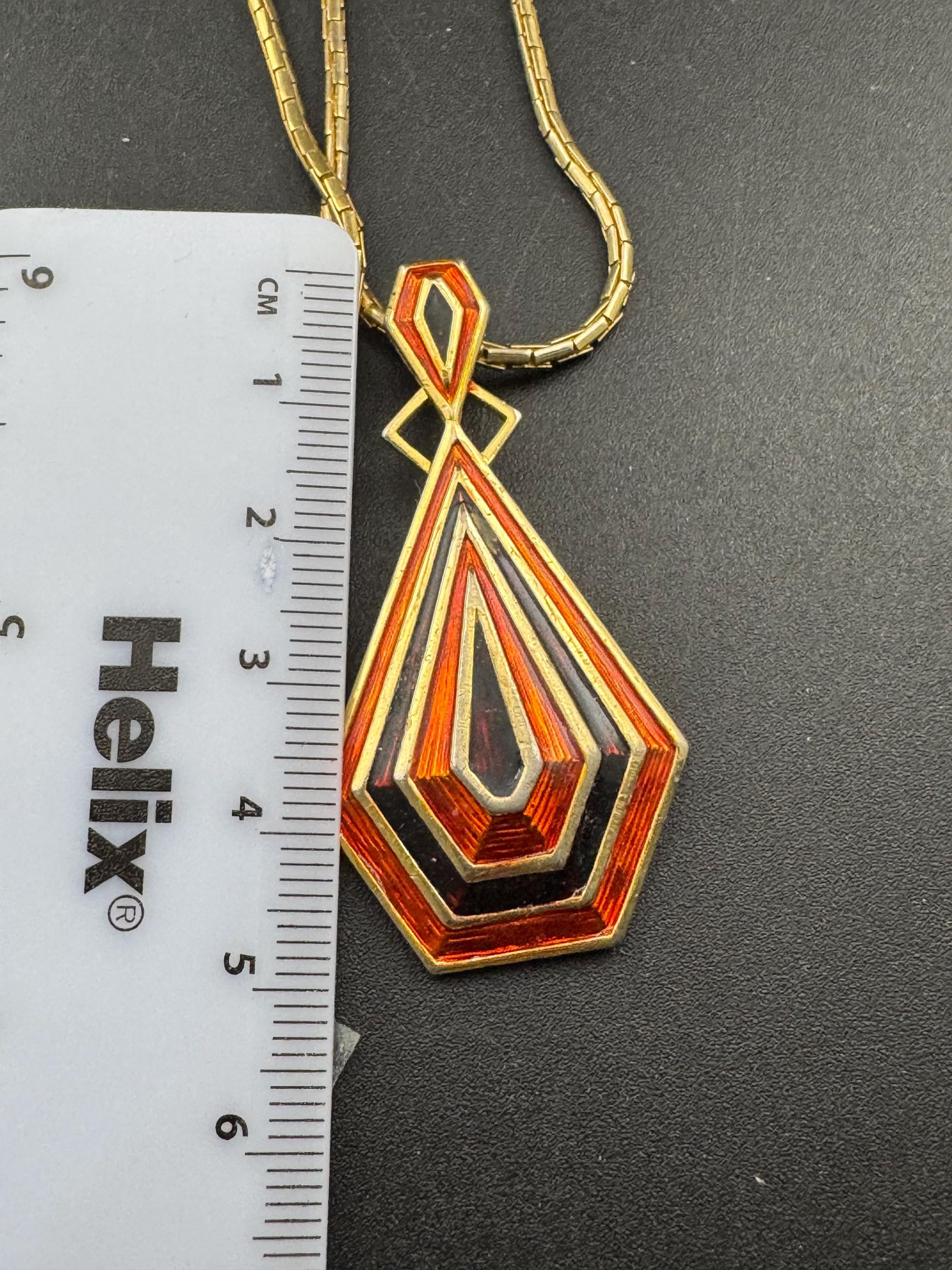 Signed Sphinx Vintage Pendant Necklace: 1970s Gold Tone Geometric Design