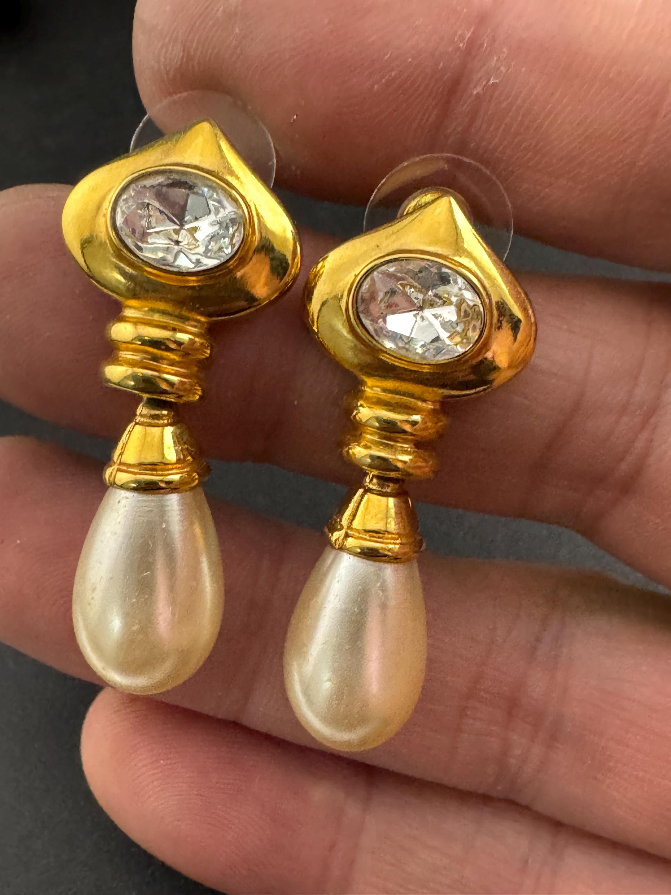 Vintage Gold Tone Teardrop Pearl Diamanté Crystal Drop Earrings