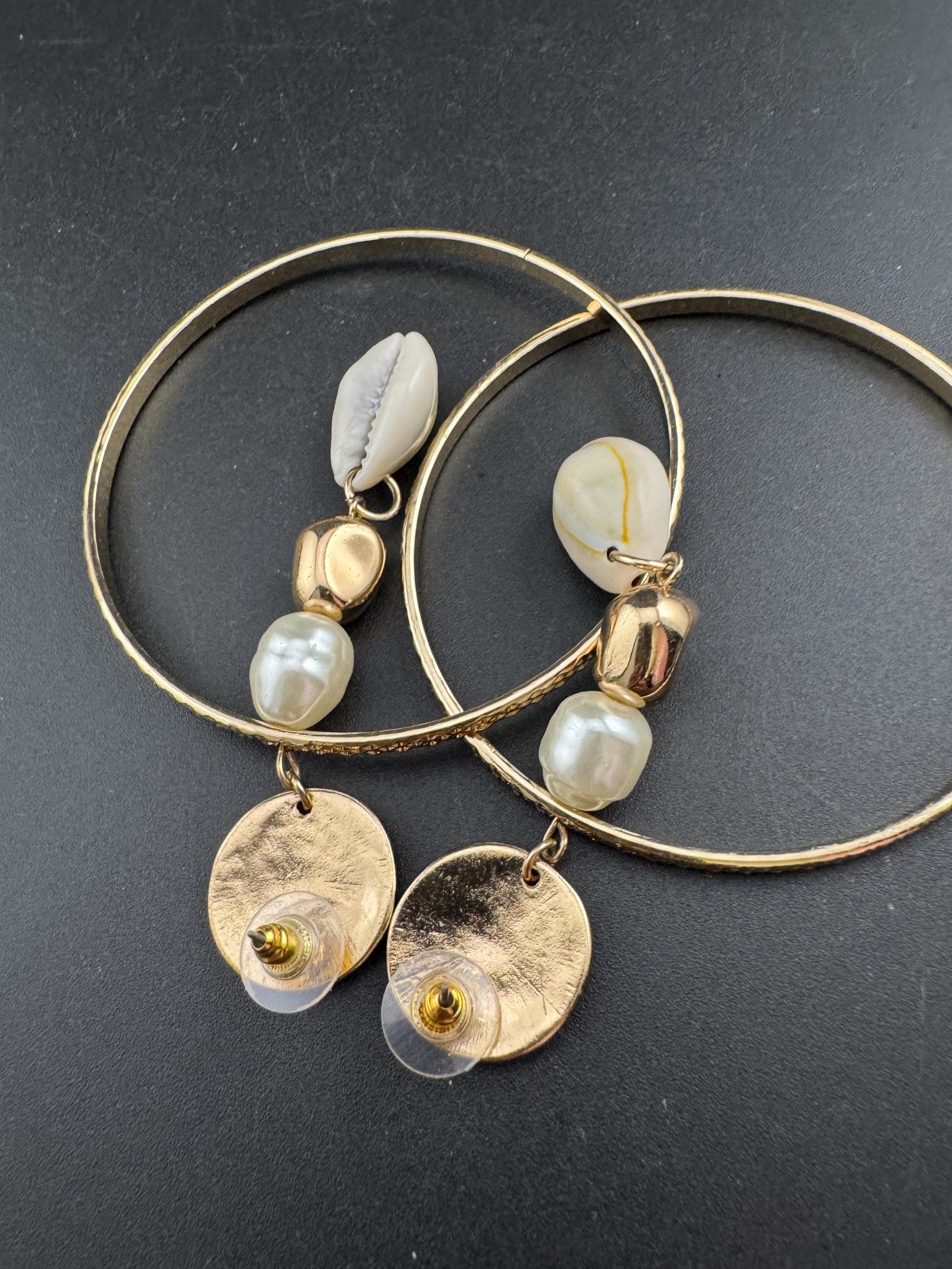 Retro Gold Tone Hoop Earrings: Faux Pearl & Conch Shell Statement Jewelry