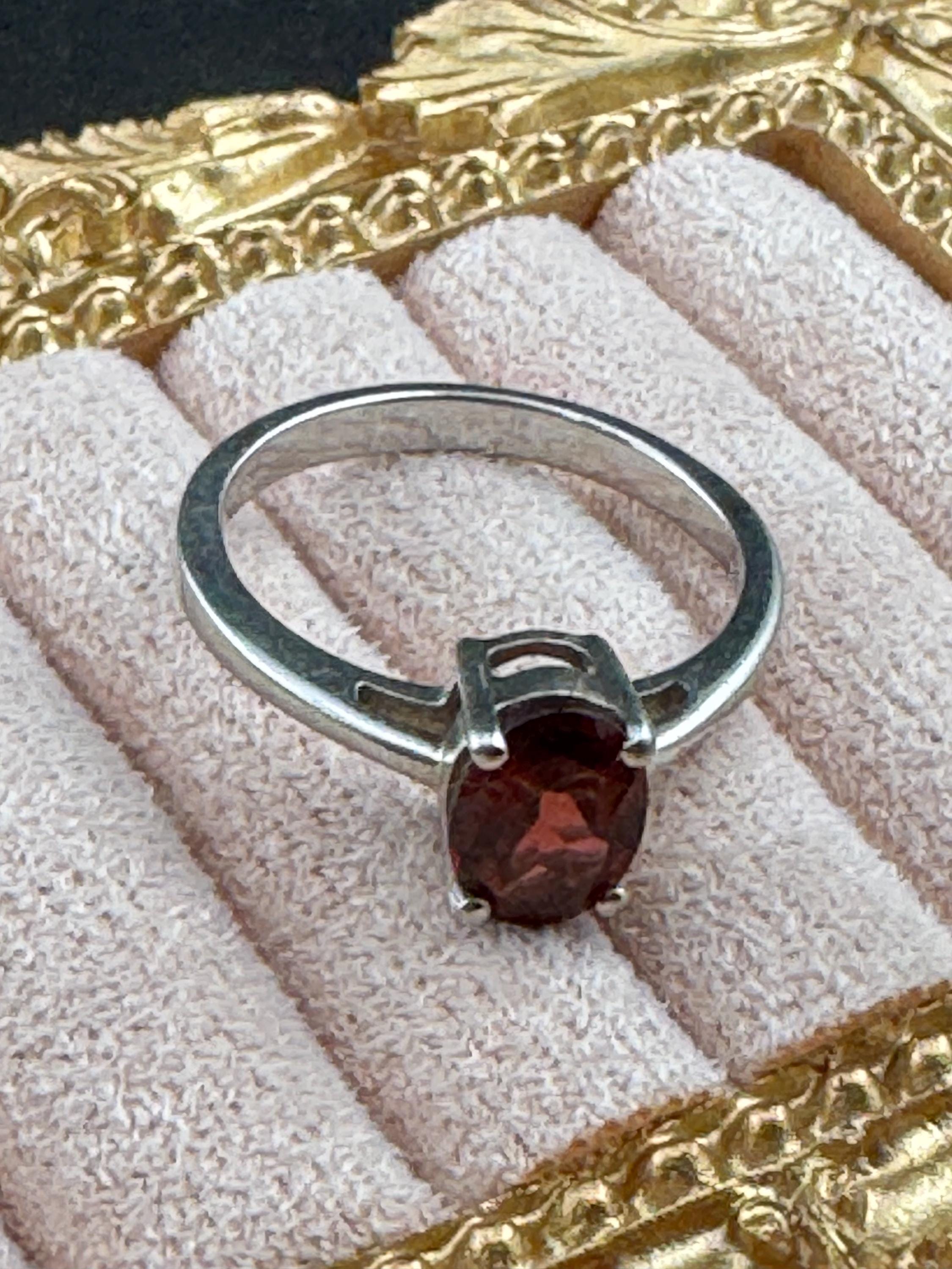 Retro Ruby Garnet Sterling Silver Dress Ring - UK Size L