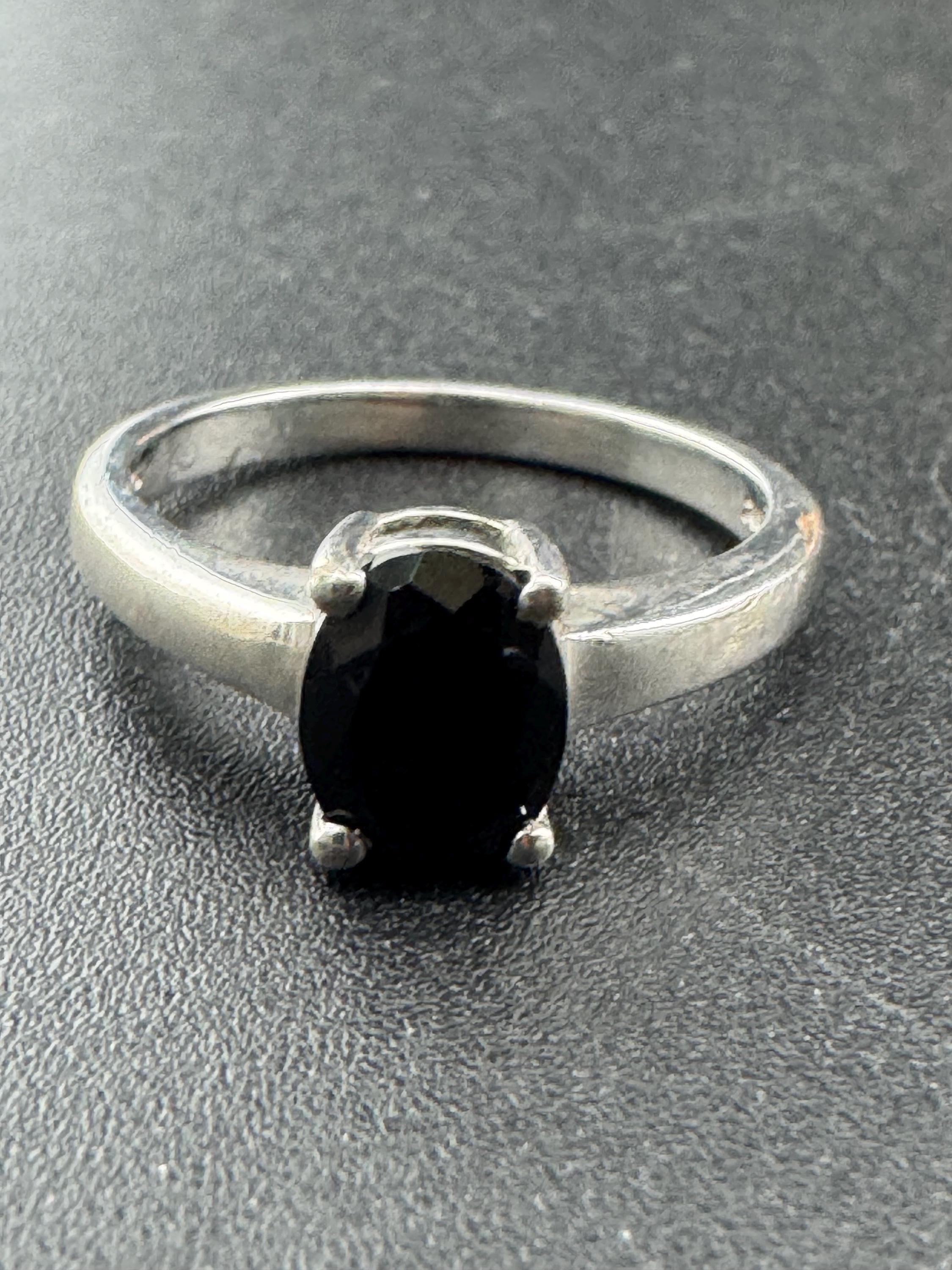 Retro Black Gemstone Ring: Sterling Silver 925 - UK Size N.5