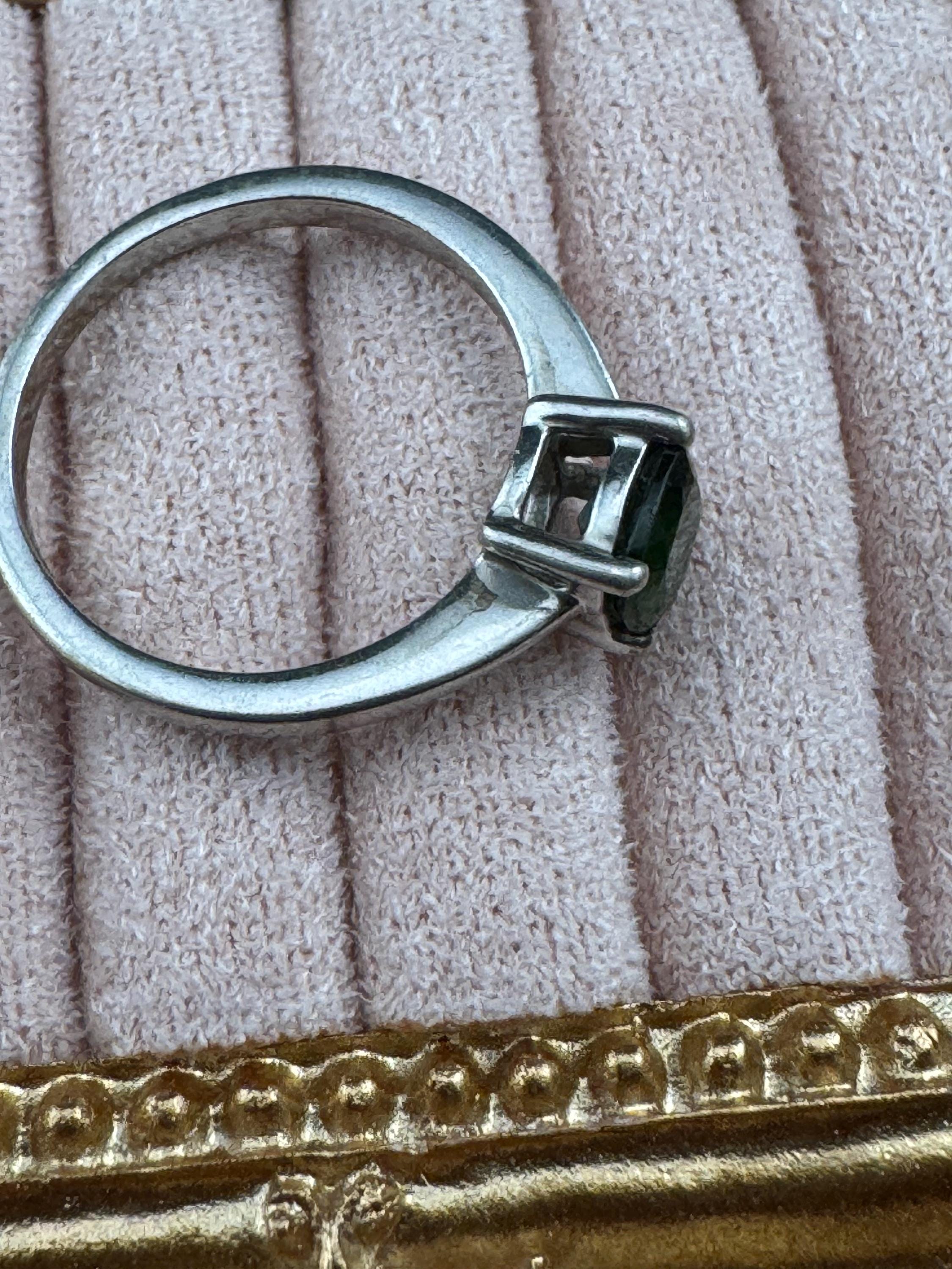 Emerald Green Gemstone Ring: Retro Sterling Silver Solitaire, UK Size N.5