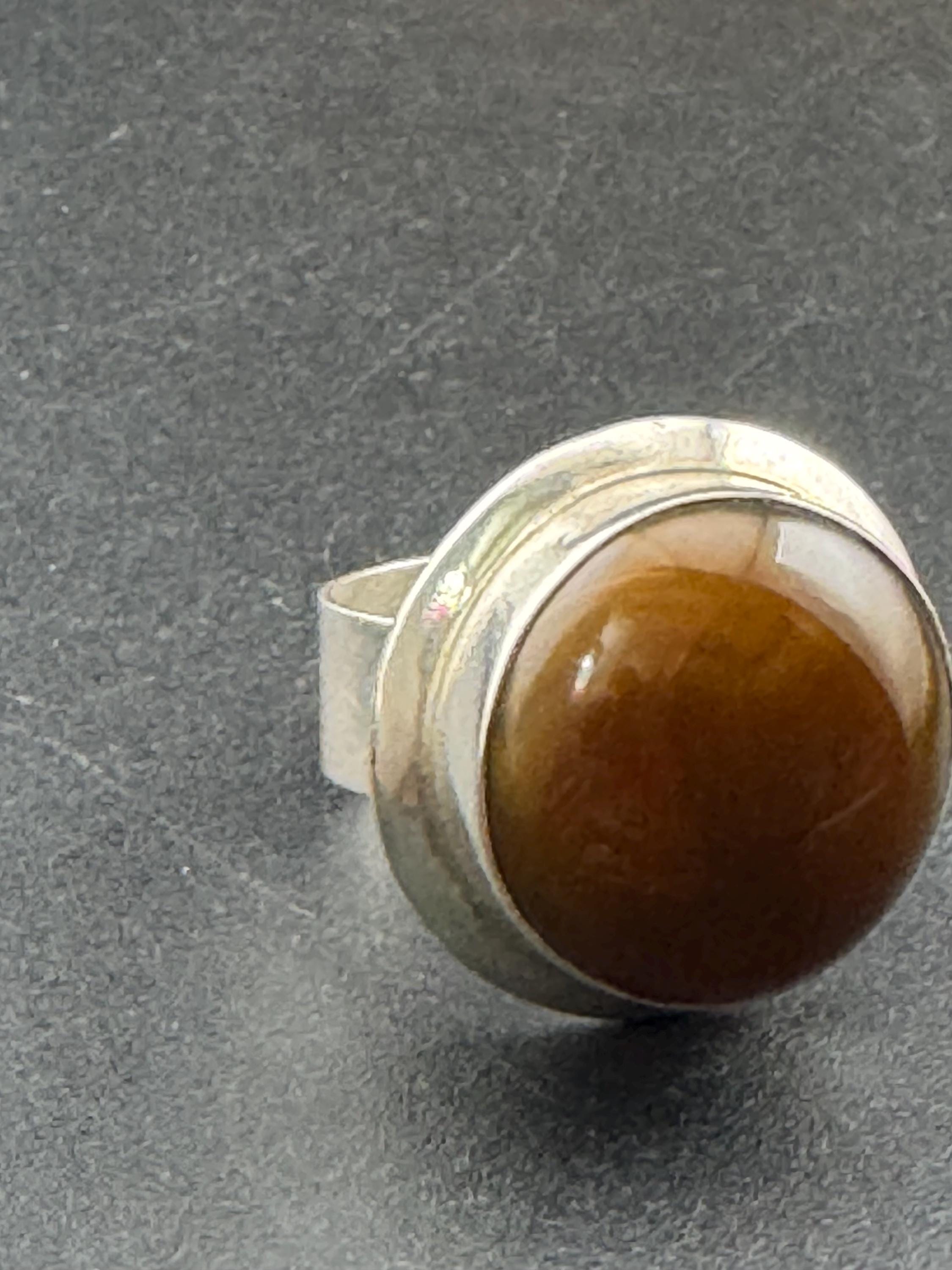 925 sterling silver Vintage brown agaye chunky oversizedring 12.9 grams size Q