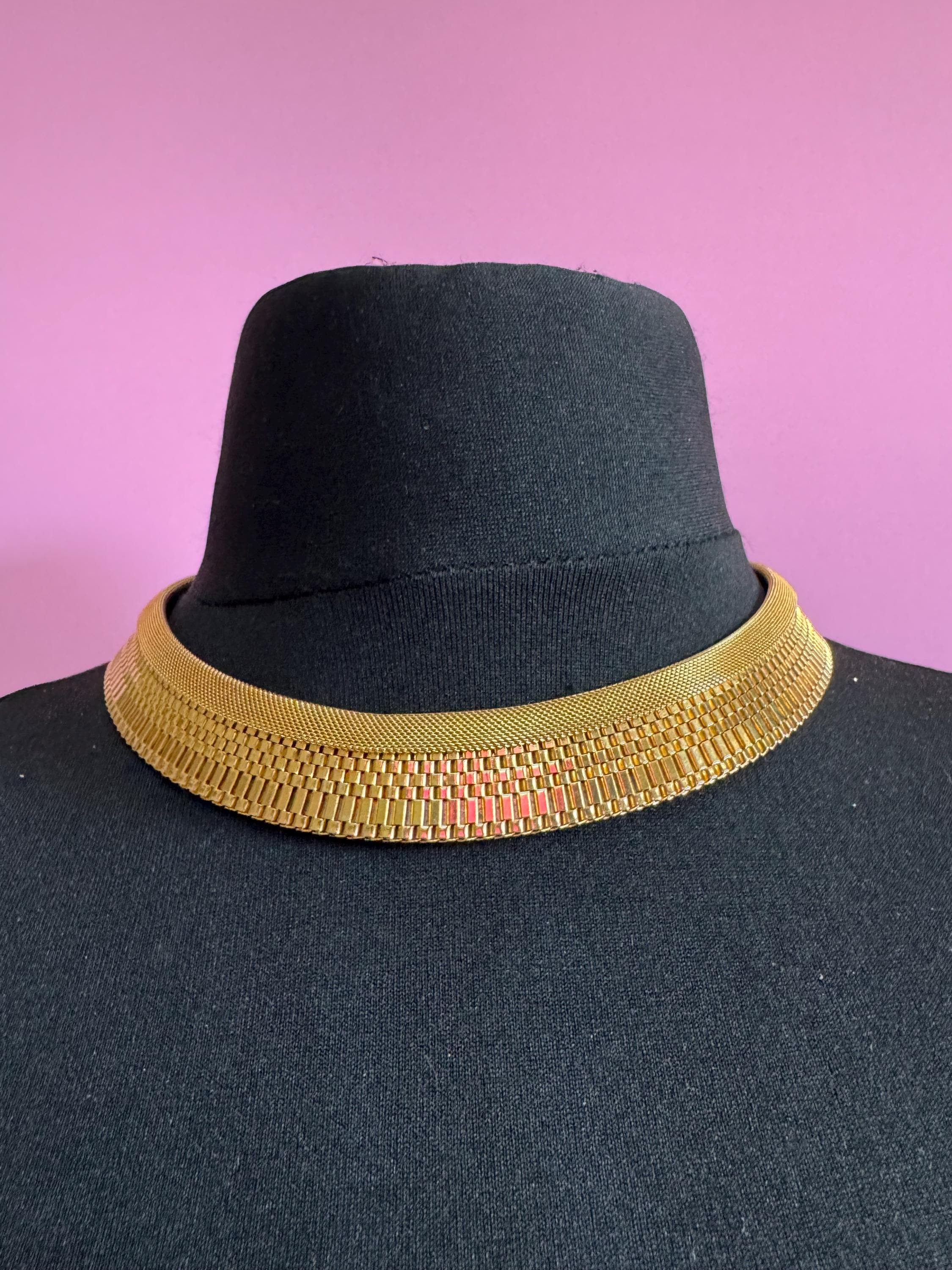 vintage modernist 2cm wide woven mesh gold choker necklace Vintage 1960s Gold plated