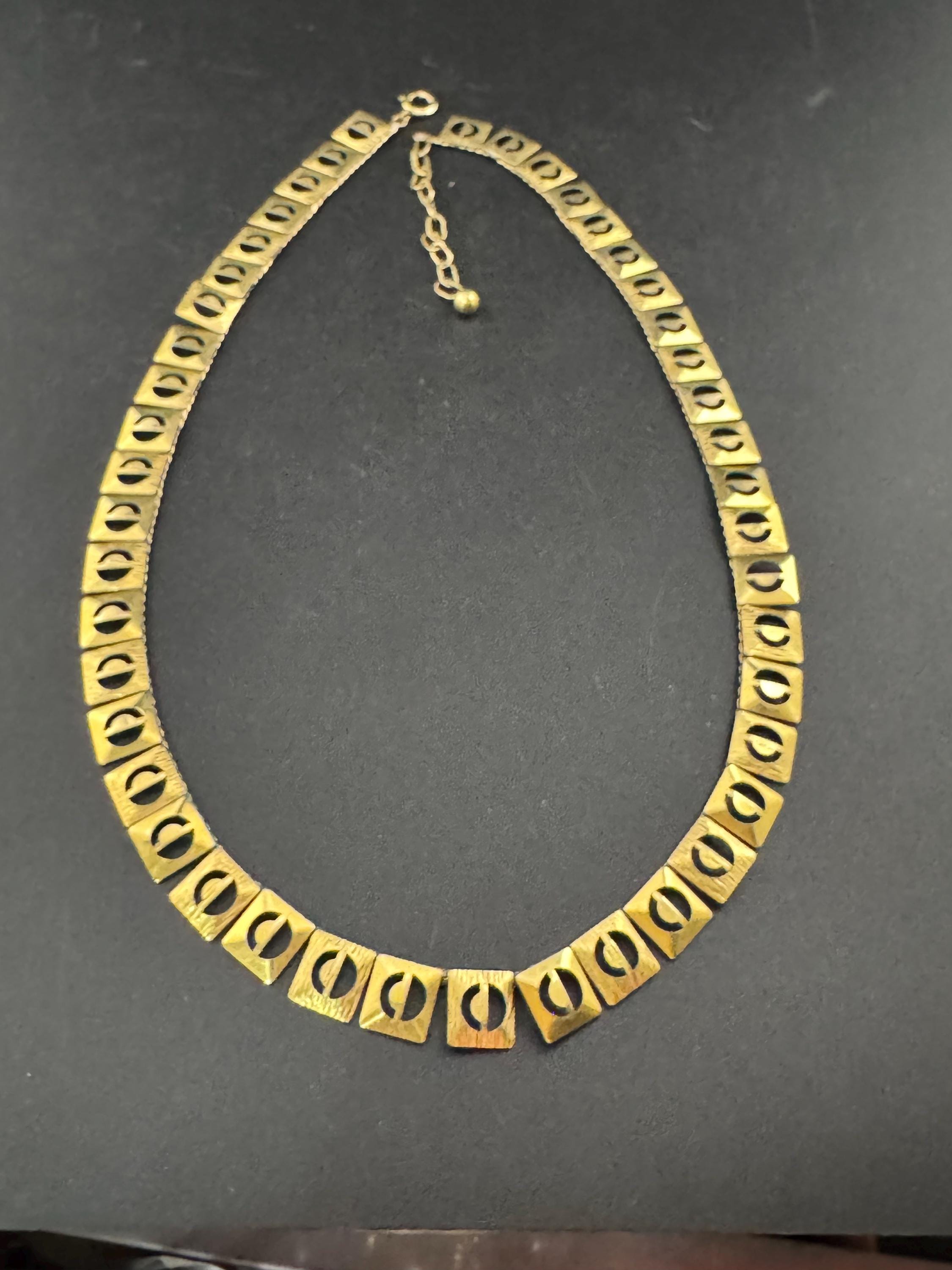 Vintage mid century gold plated openwork collar choker necklace