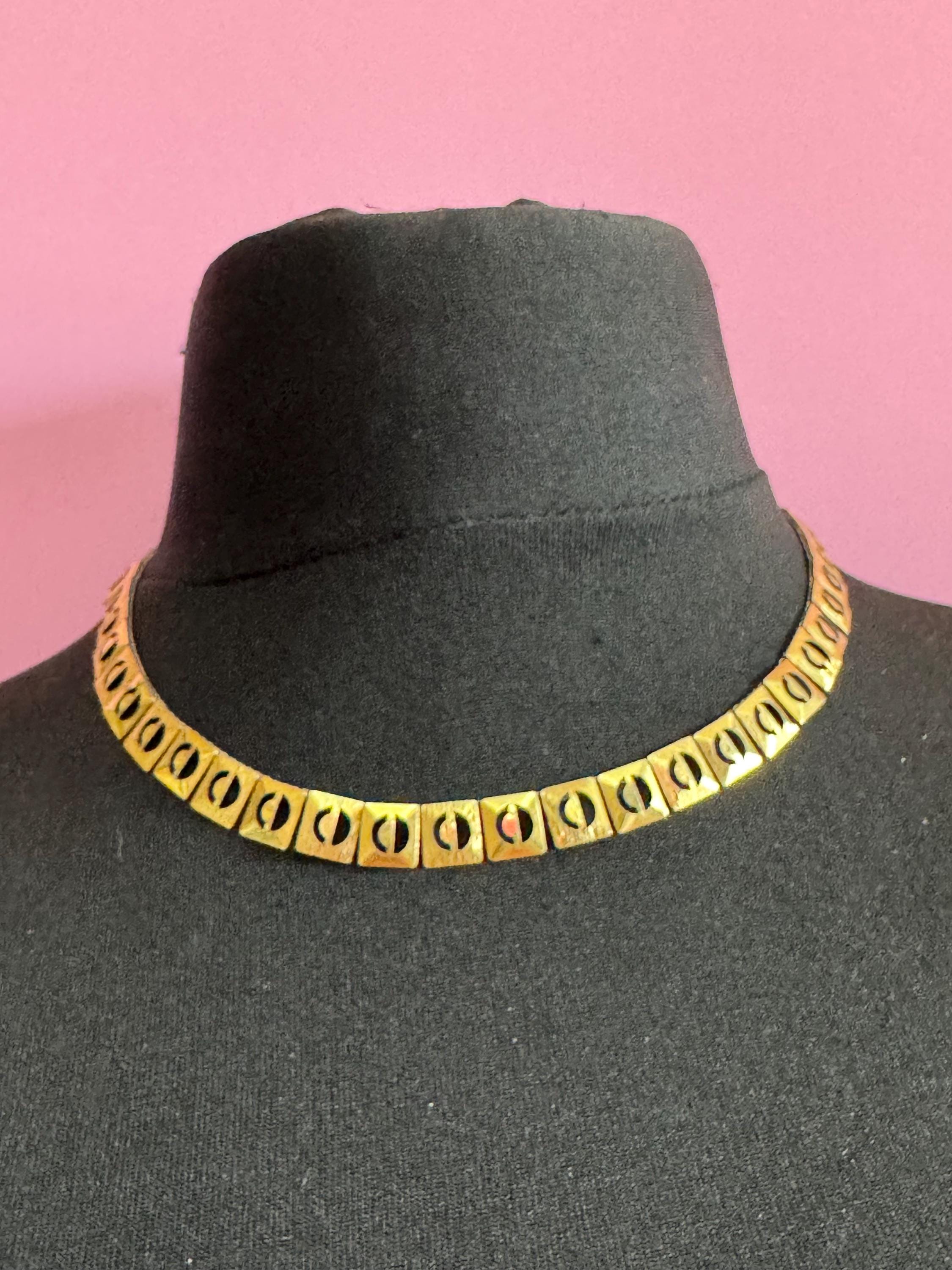 Vintage mid century gold plated openwork collar choker necklace